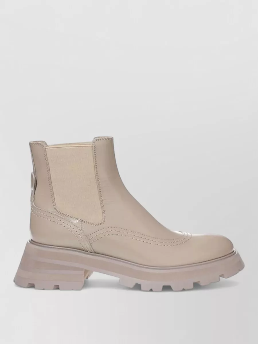 Alexander Mcqueen Leather Chelsea Boots