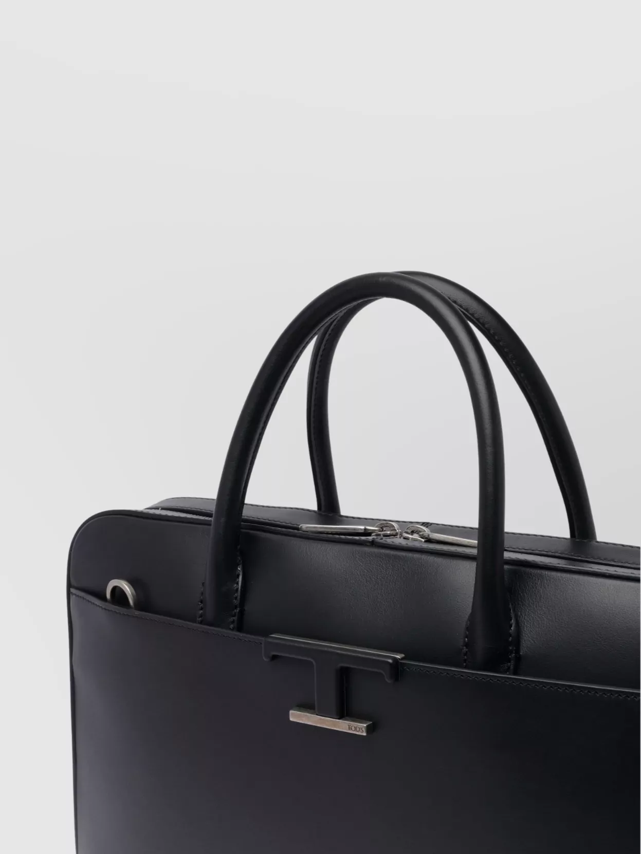 Tod's Medium Briefcase With External Magnetic Pockets