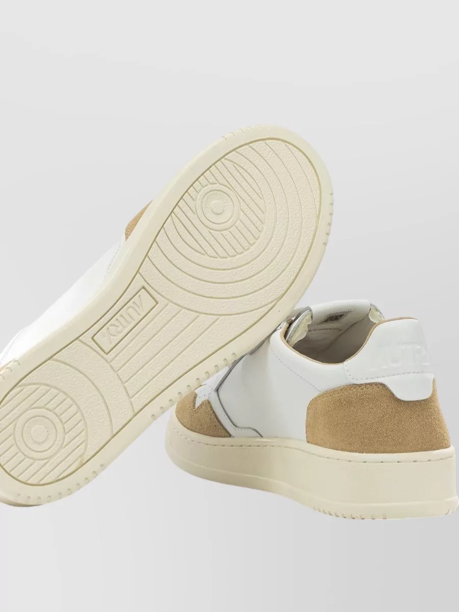 Autry Leather Medalist Low Sneakers