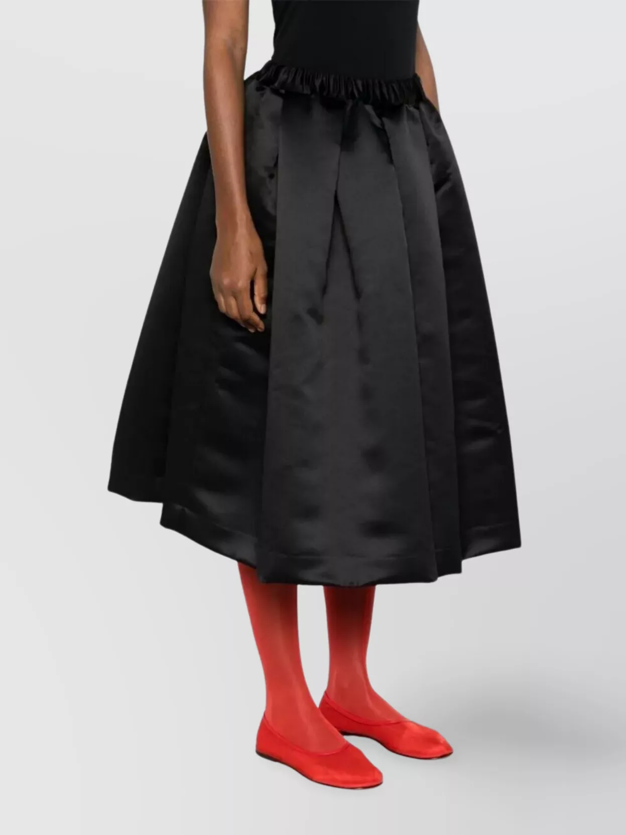 Comme Des Garçons Pleated Satin Finish Midi Length Skirt In Black