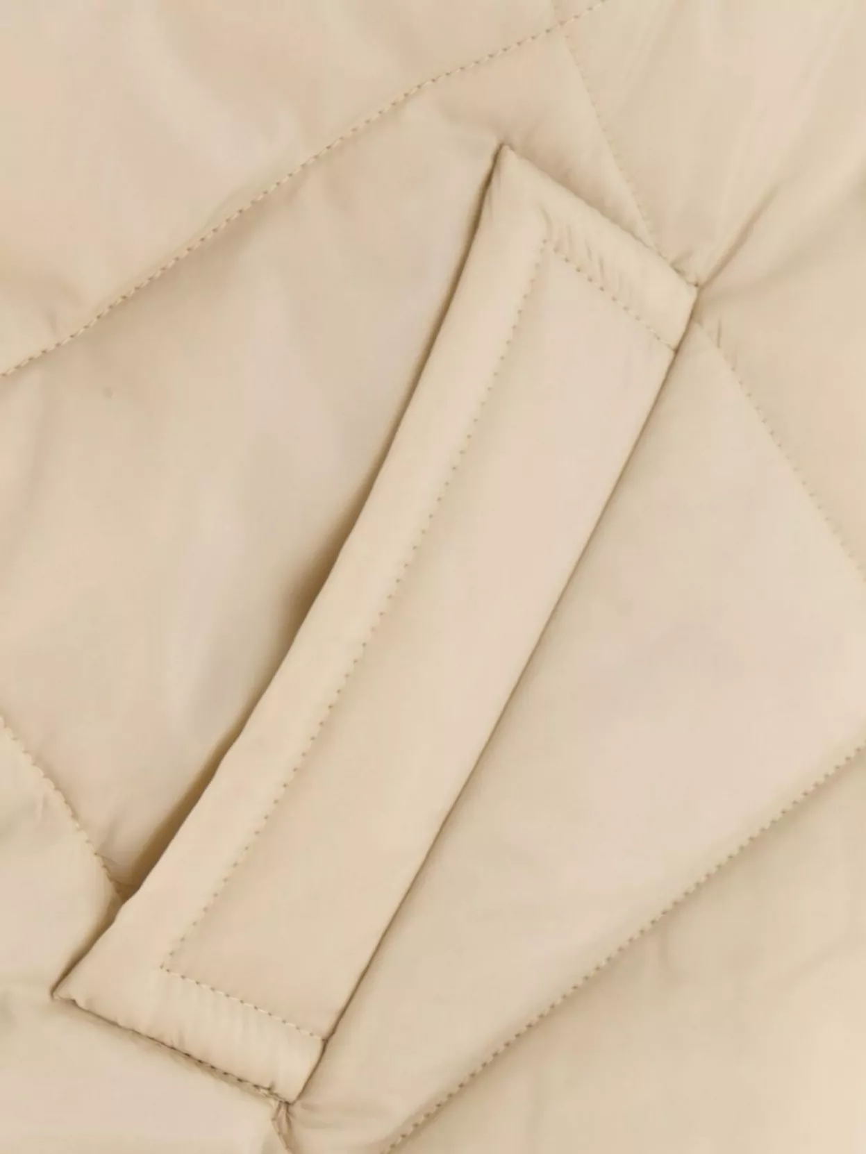 BRUNELLO CUCINELLI PADDED PONCHO WITH CONTRAST COLLAR AND HOOD 