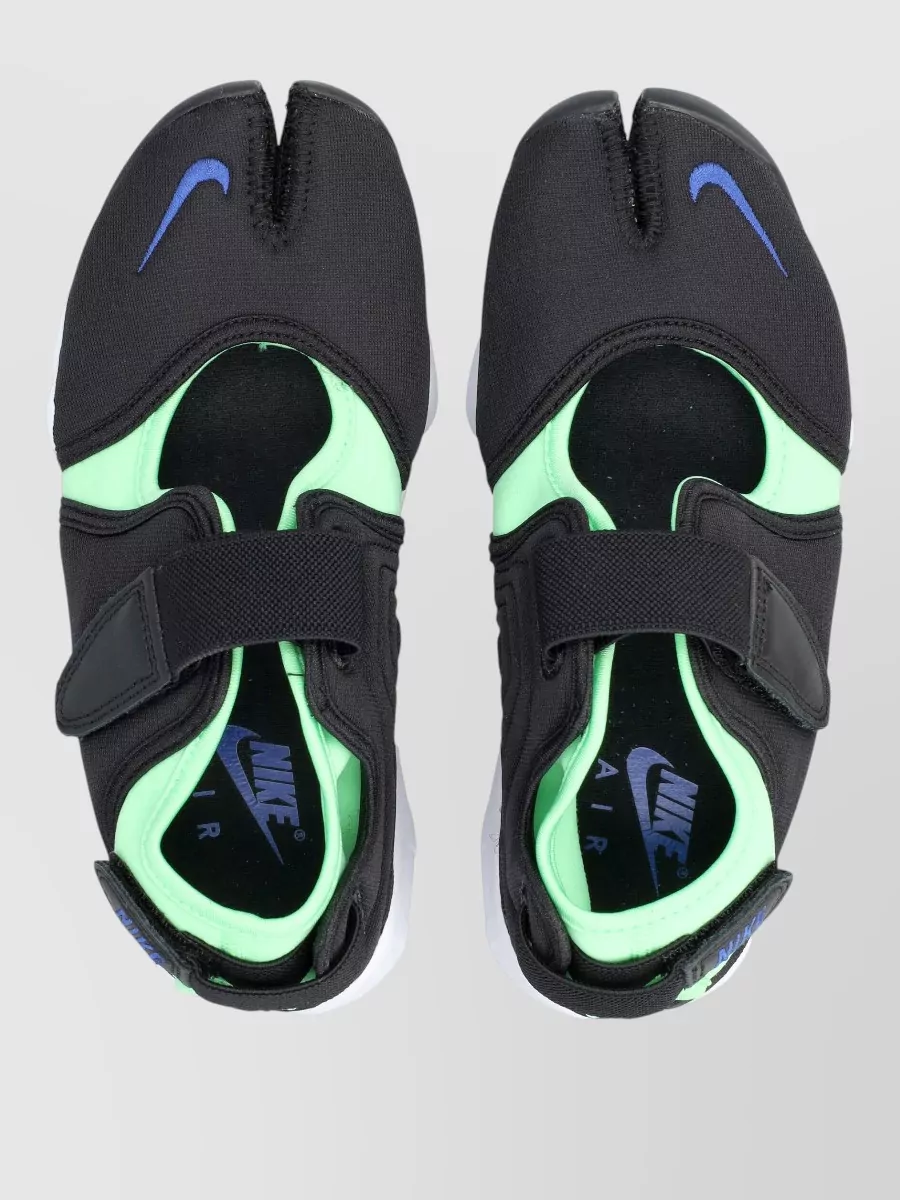 Nike Textile Split-Toe Sandals
