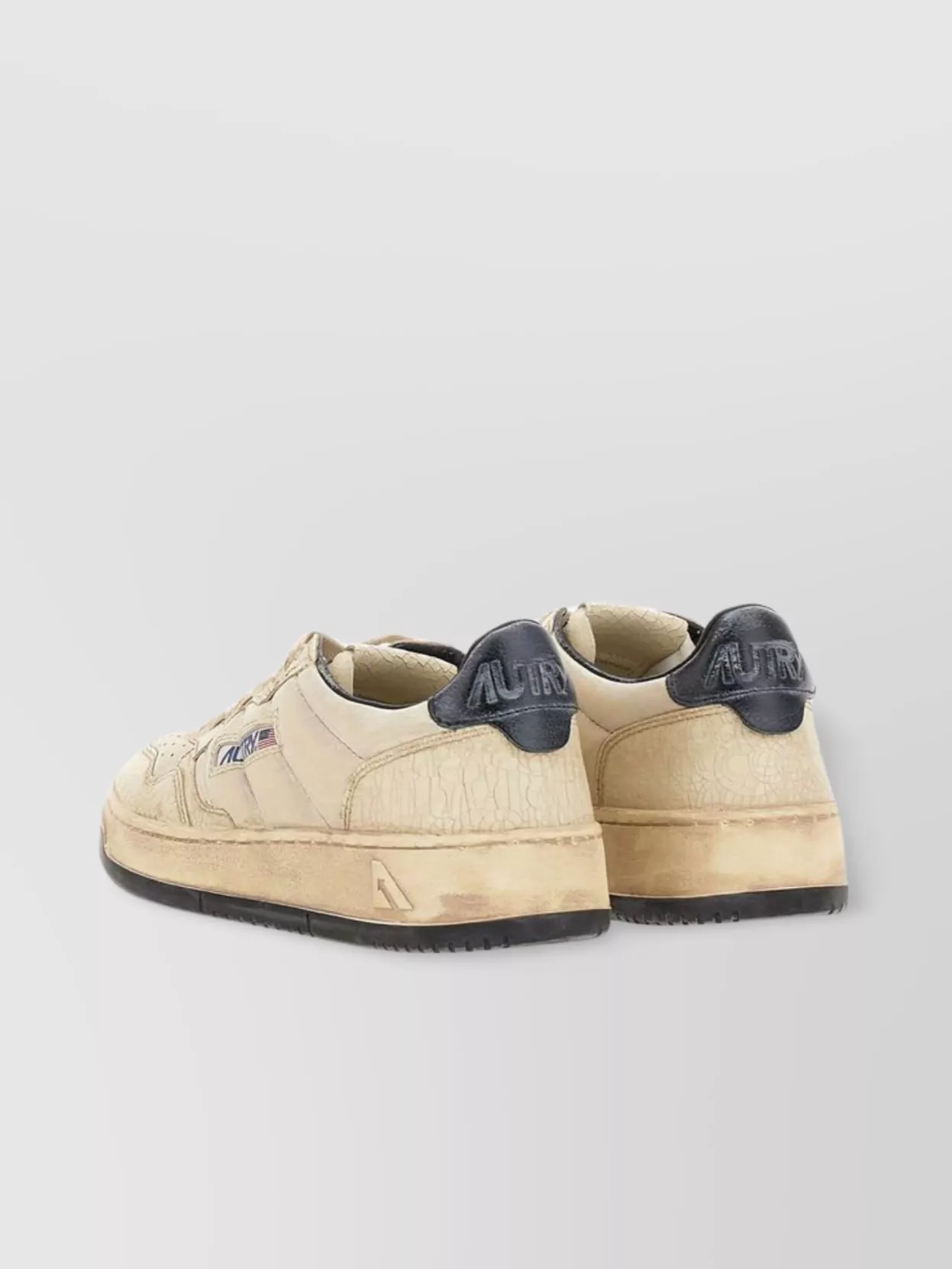 Autry Cracked Leather Sneakers Padded Collar