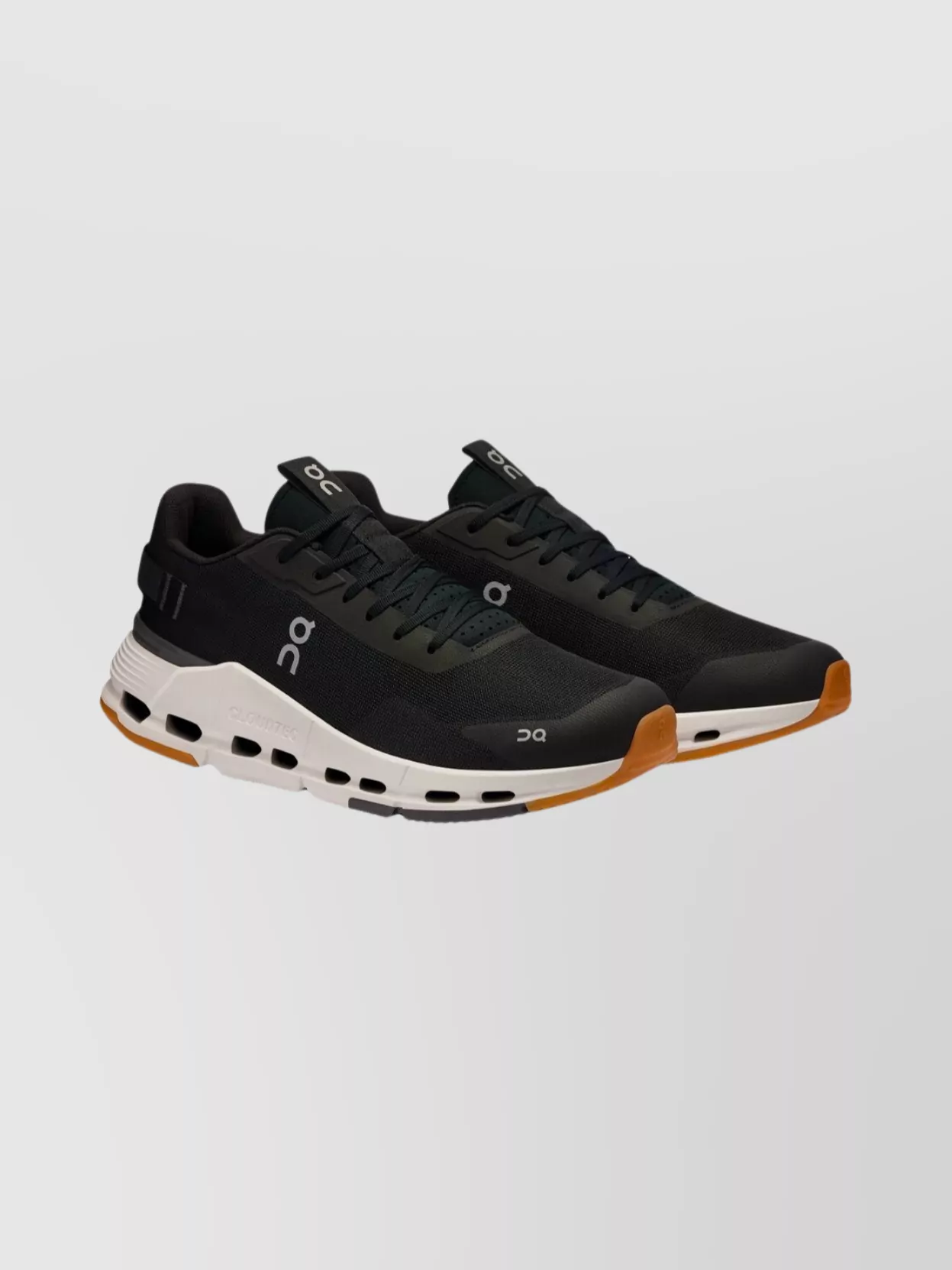 On Fluid Stride Low Top Sneakers