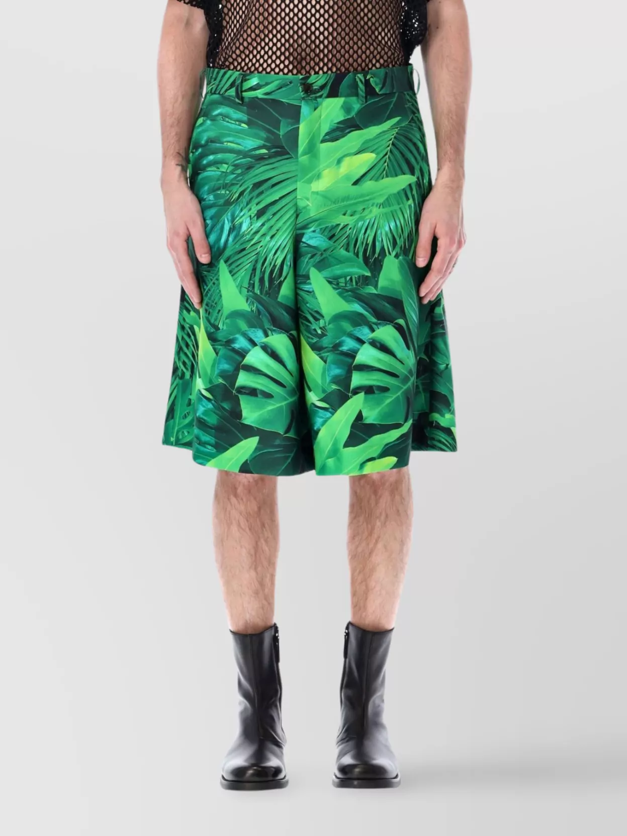 Comme Des Garçons Tropical Leaf Print Shorts In Green