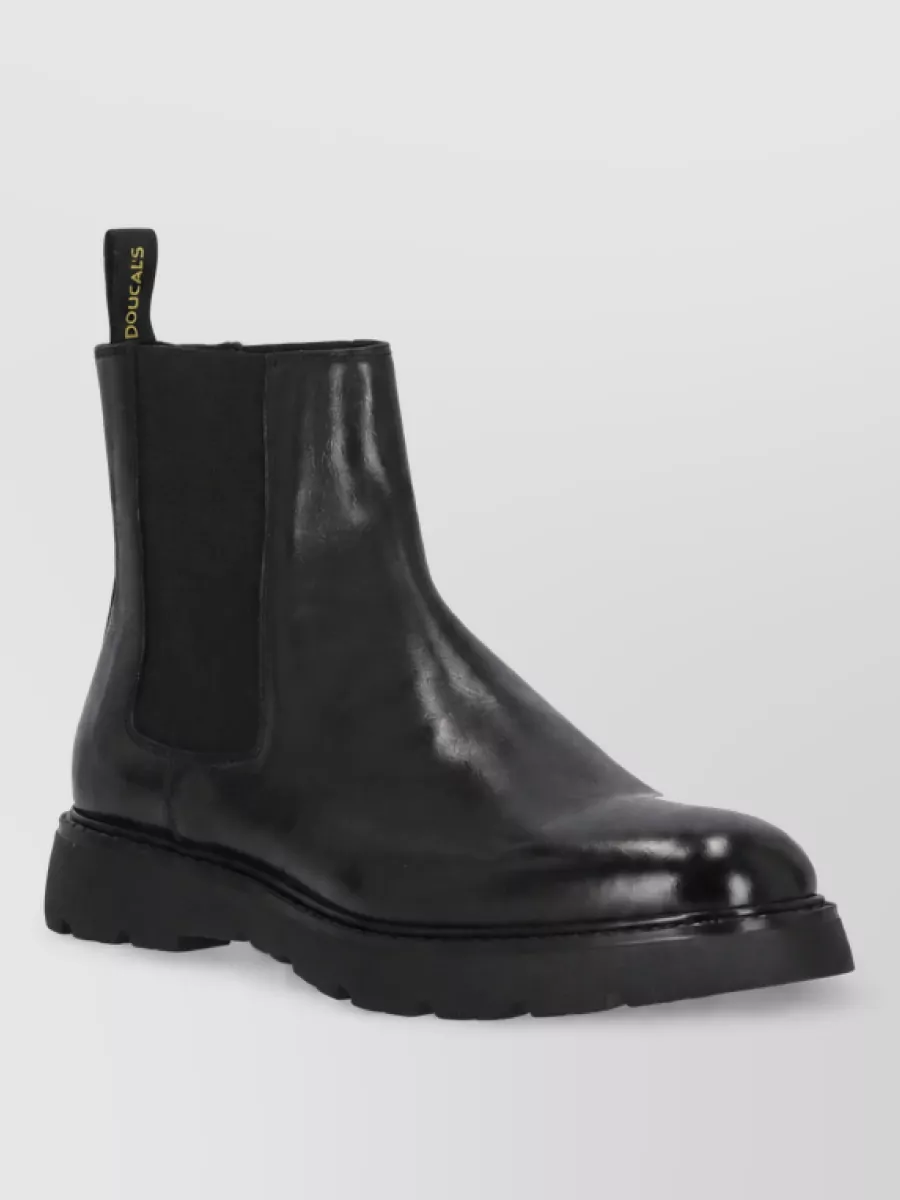 Doucal's leather chelsea ankle boots