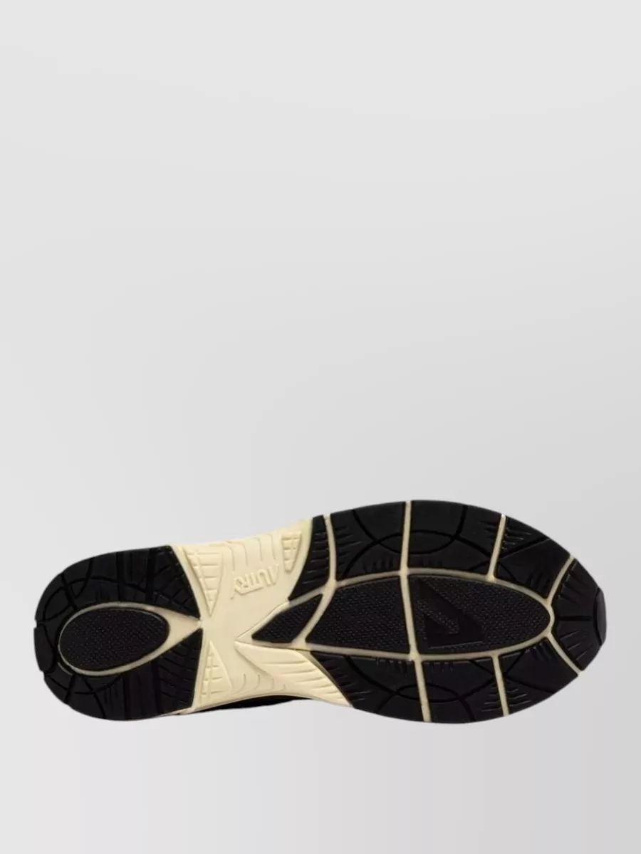 Autry Paneled Low-Top Sneakers