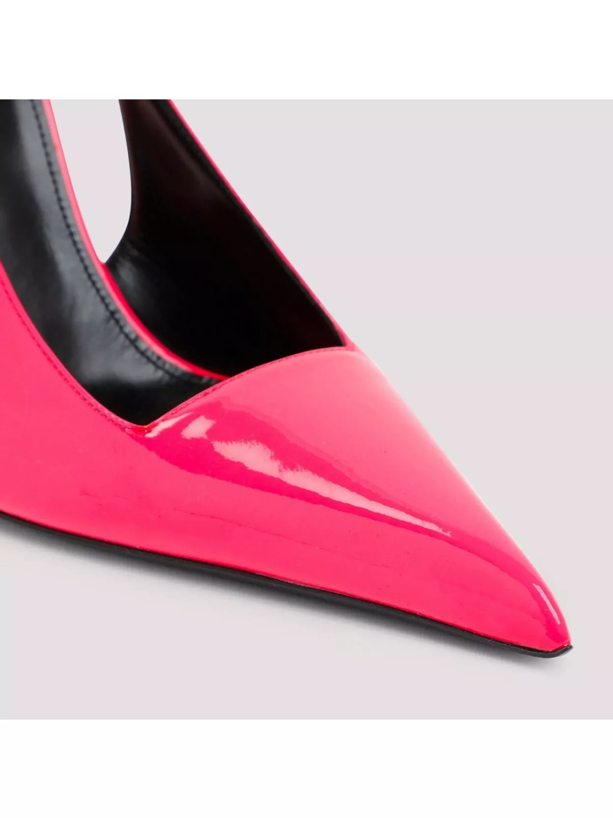 SAINT LAURENT GLOSSY PATENT LEATHER SLINGBACK PUMPS