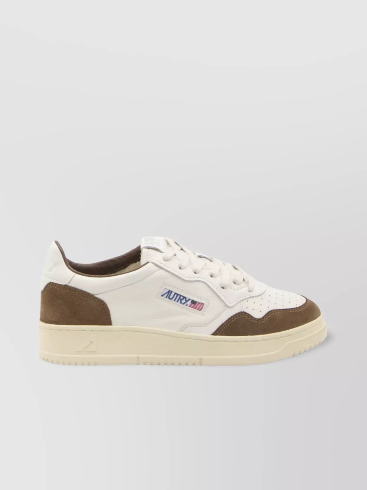 Autry Medalist Sneakers Leather Perforated Toe