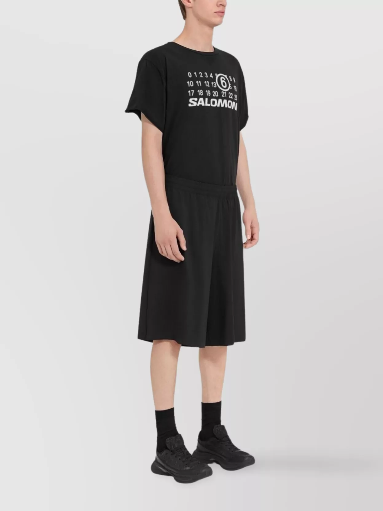 Mm6 Maison Margiela Elasticated Waistband Knee Length Shorts