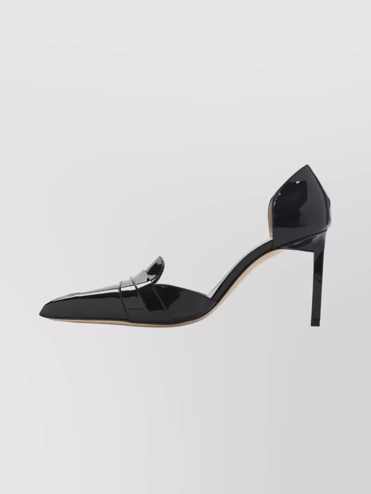 Tom Ford Stylish Pointed Toe Patent Finish Pumps In Black