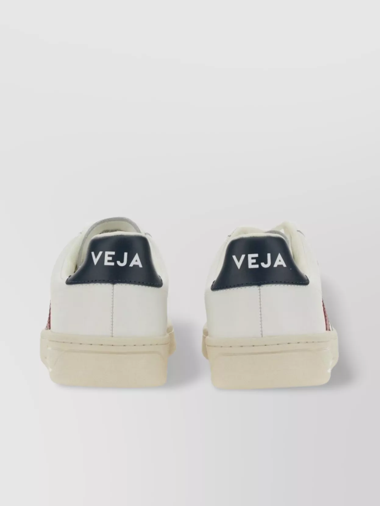 Veja V-12 Sneakers Rubber Sole