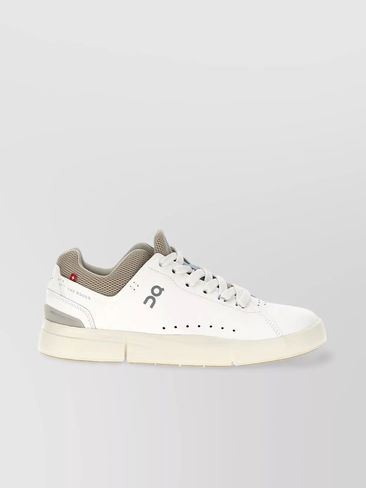 On 'the Roger Advantage' Sneakers