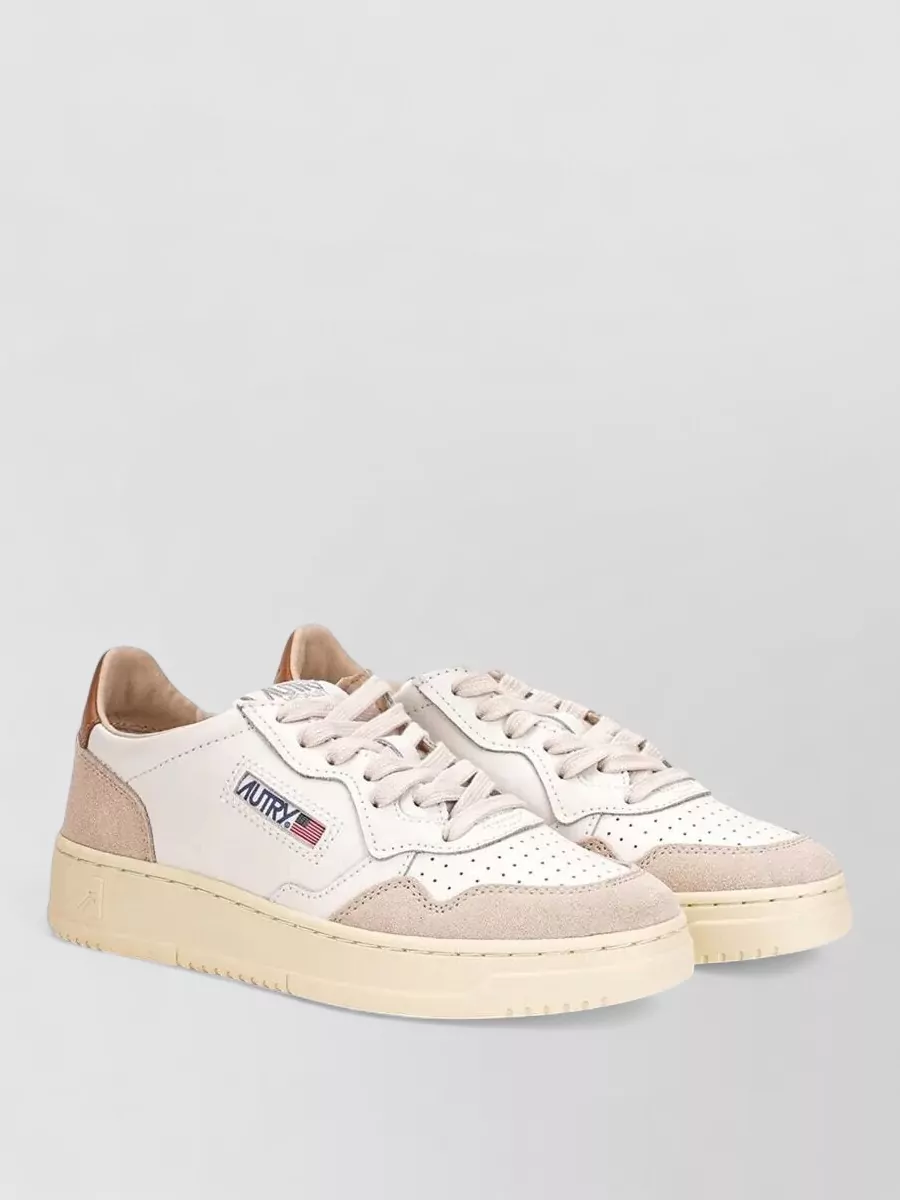 Autry leather medalist low-top sneakers
