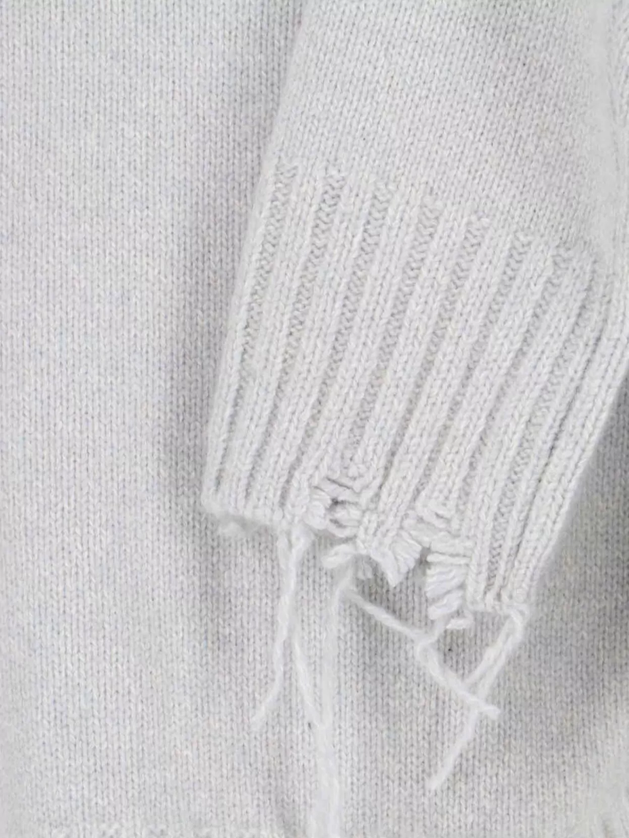 Low Classic Cropped Knitwear Raglan Sleeves In White