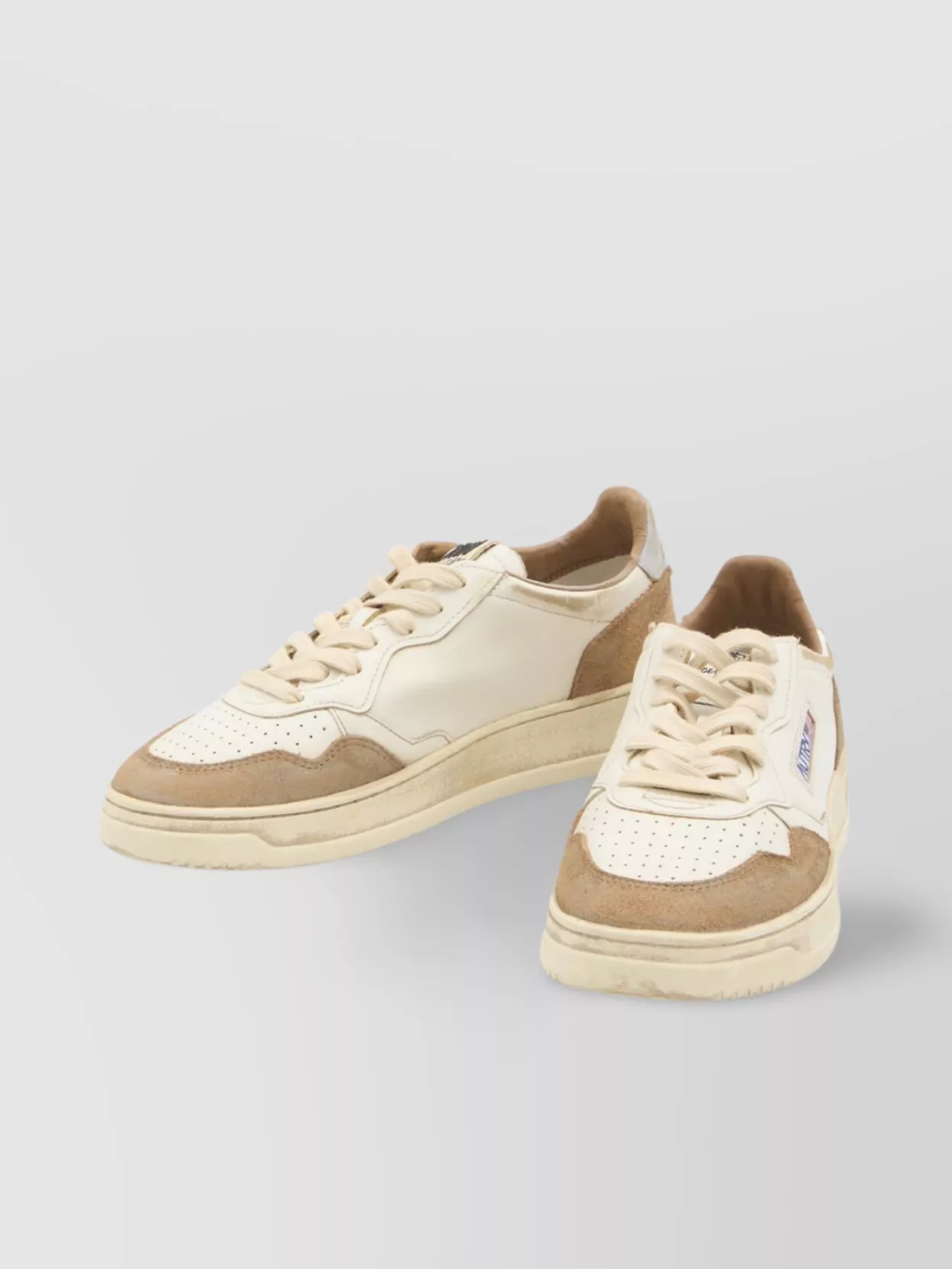 Autry Low top medalist sneakers | The Fashion Square