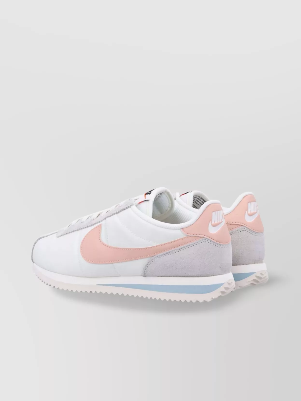 Nike Low-Cut Collar Sneakers With Wider Toe Box