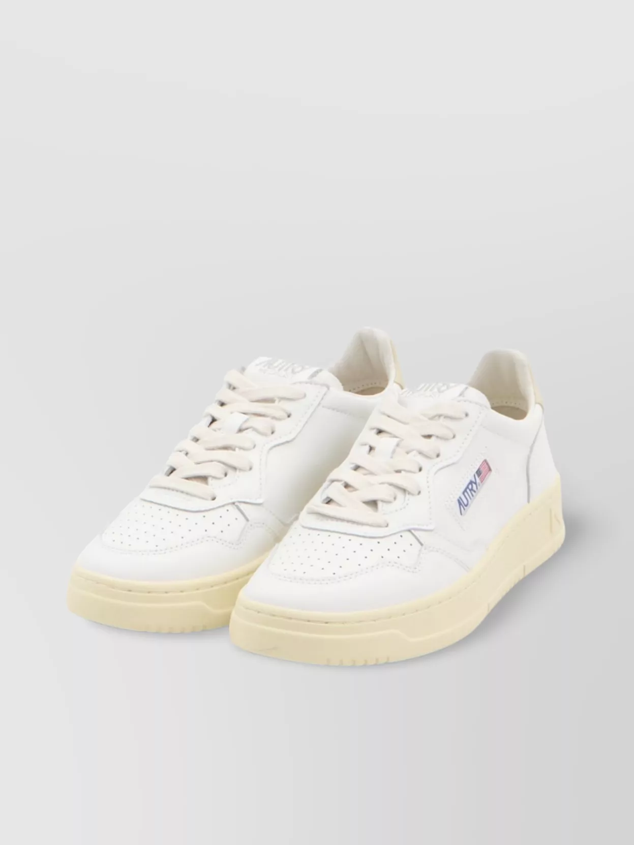 Autry Medalist Low Top Sneakers