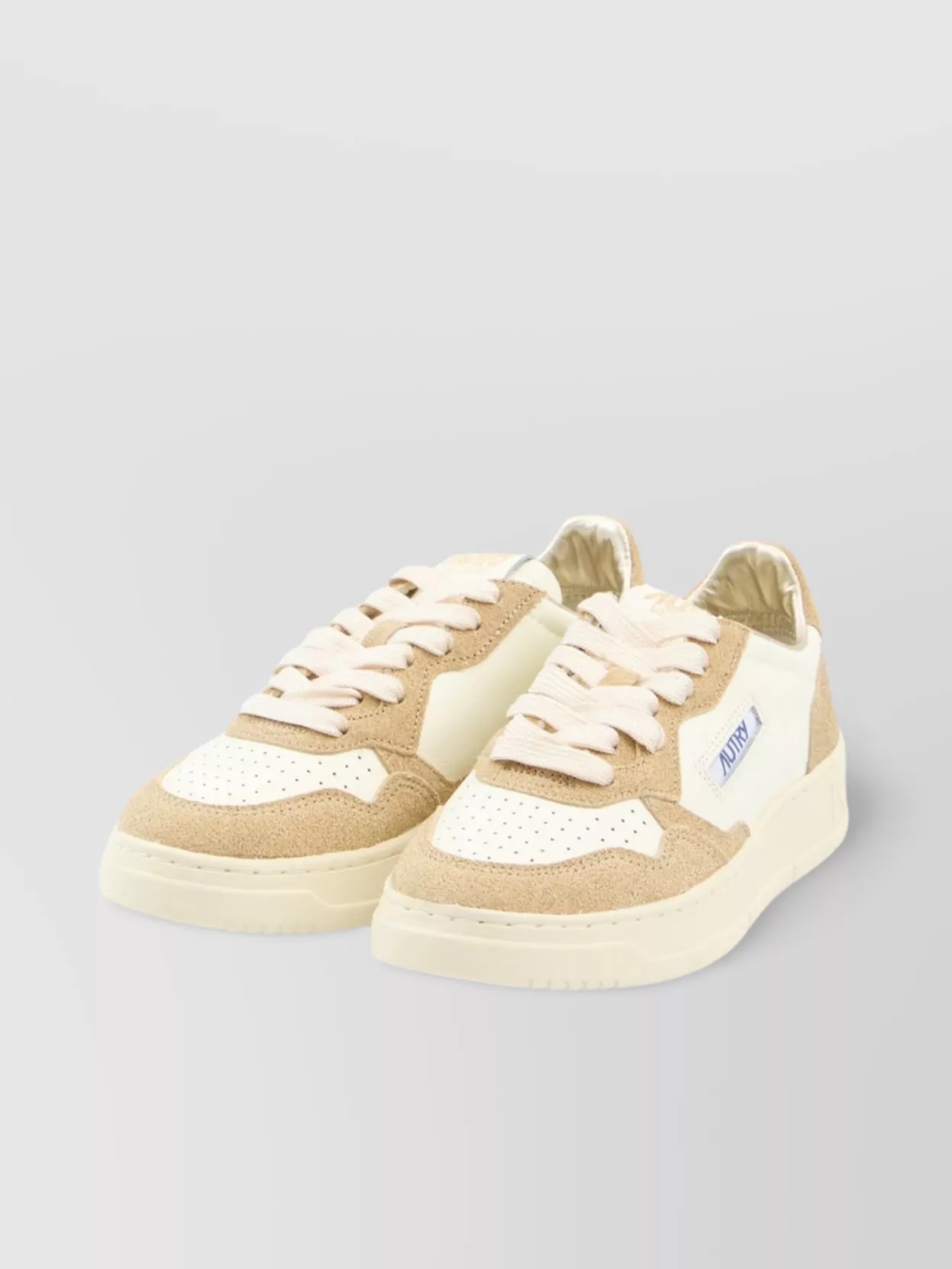 Autry Low Top Medalist Sneakers