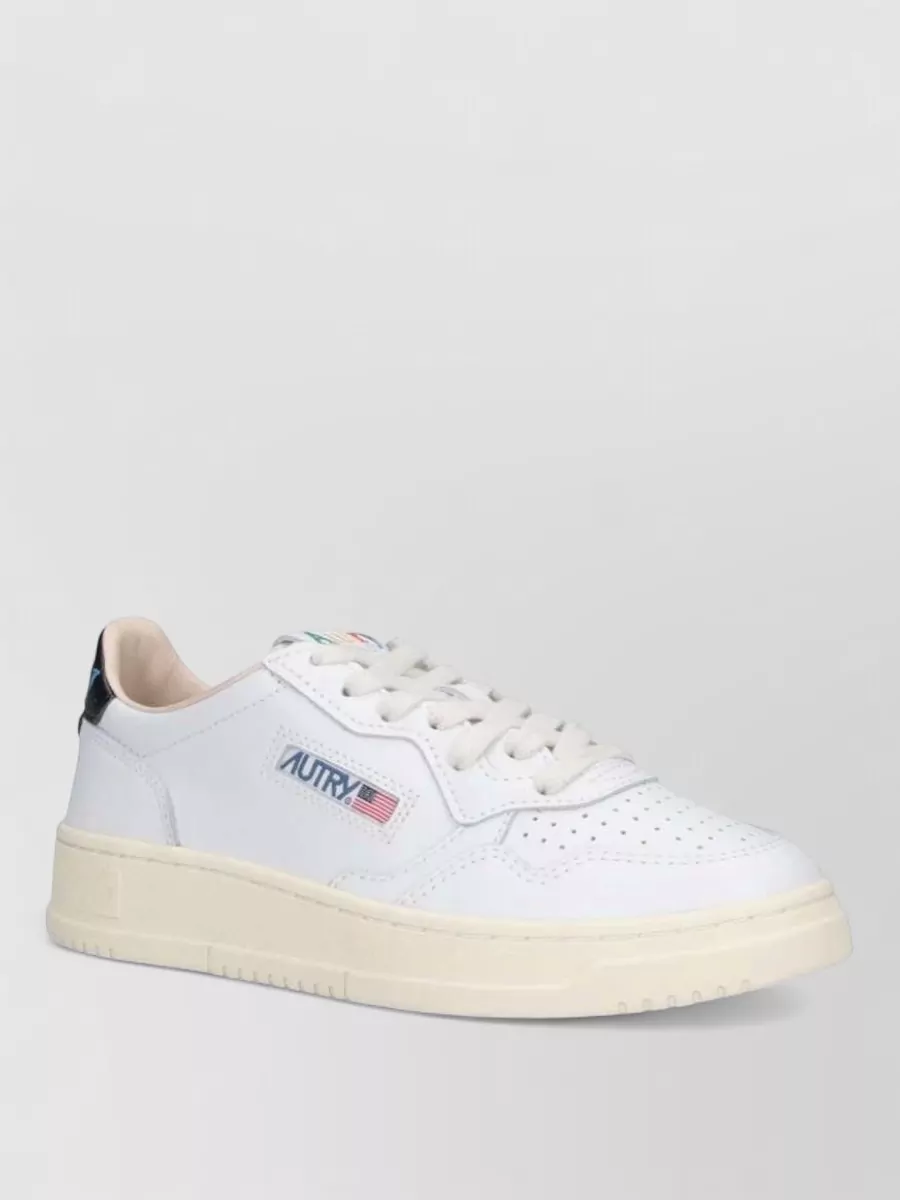 Autry leather low-top sneakers