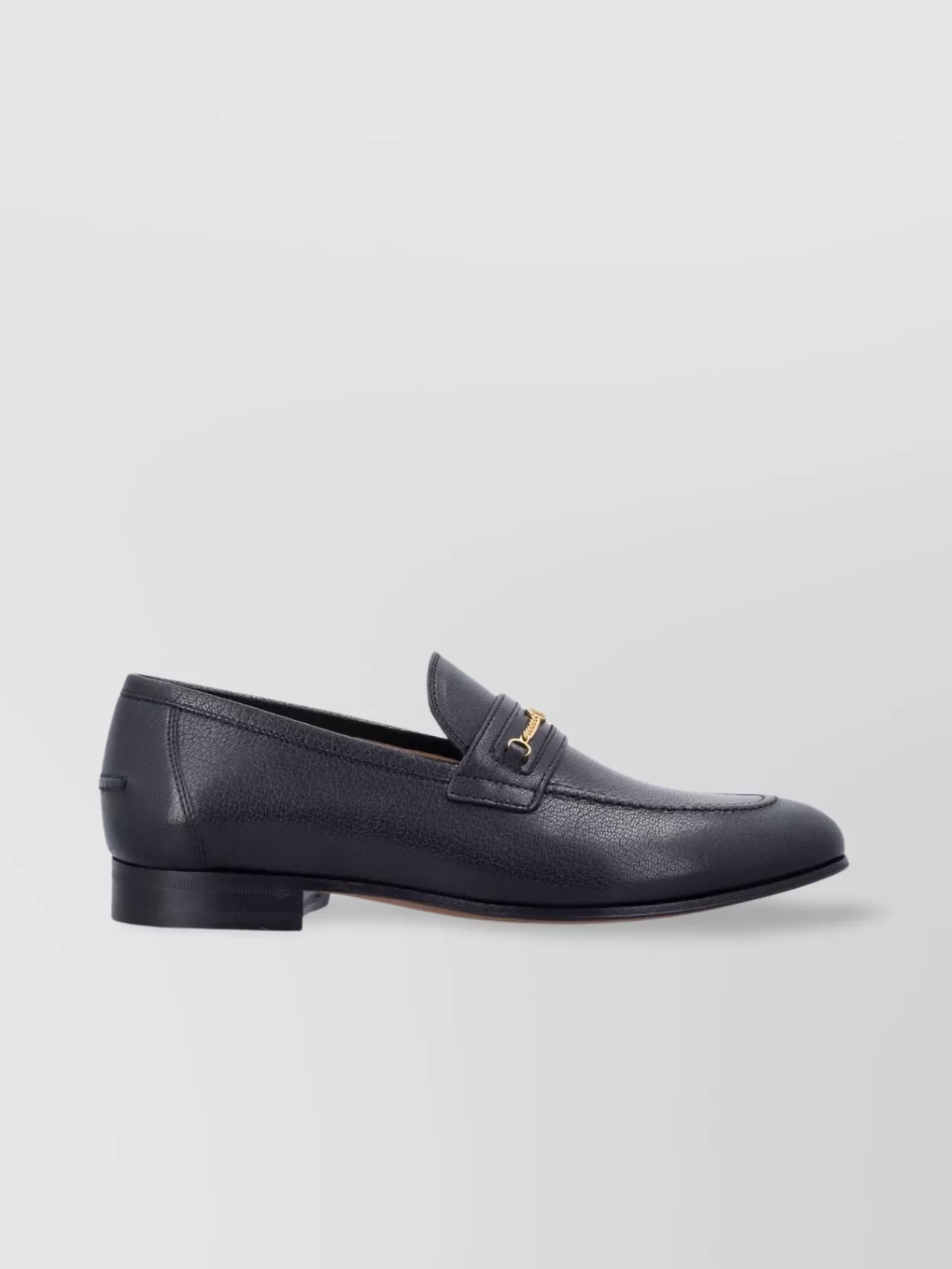 Valentino Garavani Men Vlogo Signautre Leather Loafers In Black
