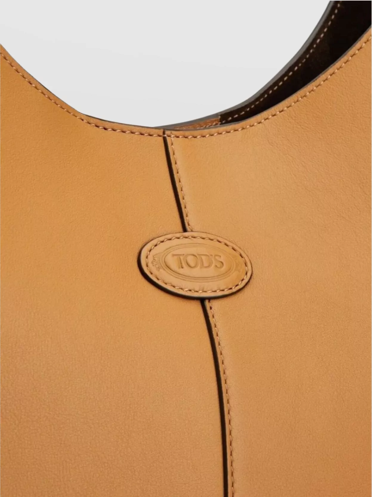 Tod's Small Leather Hobo Bag With Adjustable Strap