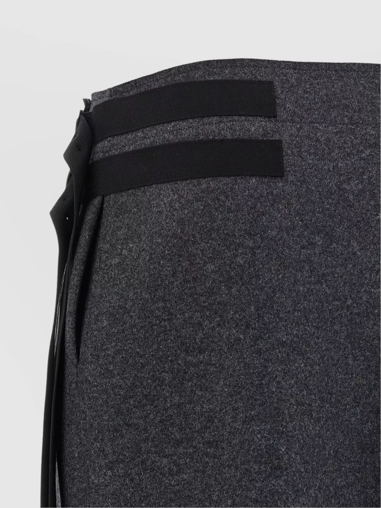 Jil Sander '157' Skirt Buckle Detail