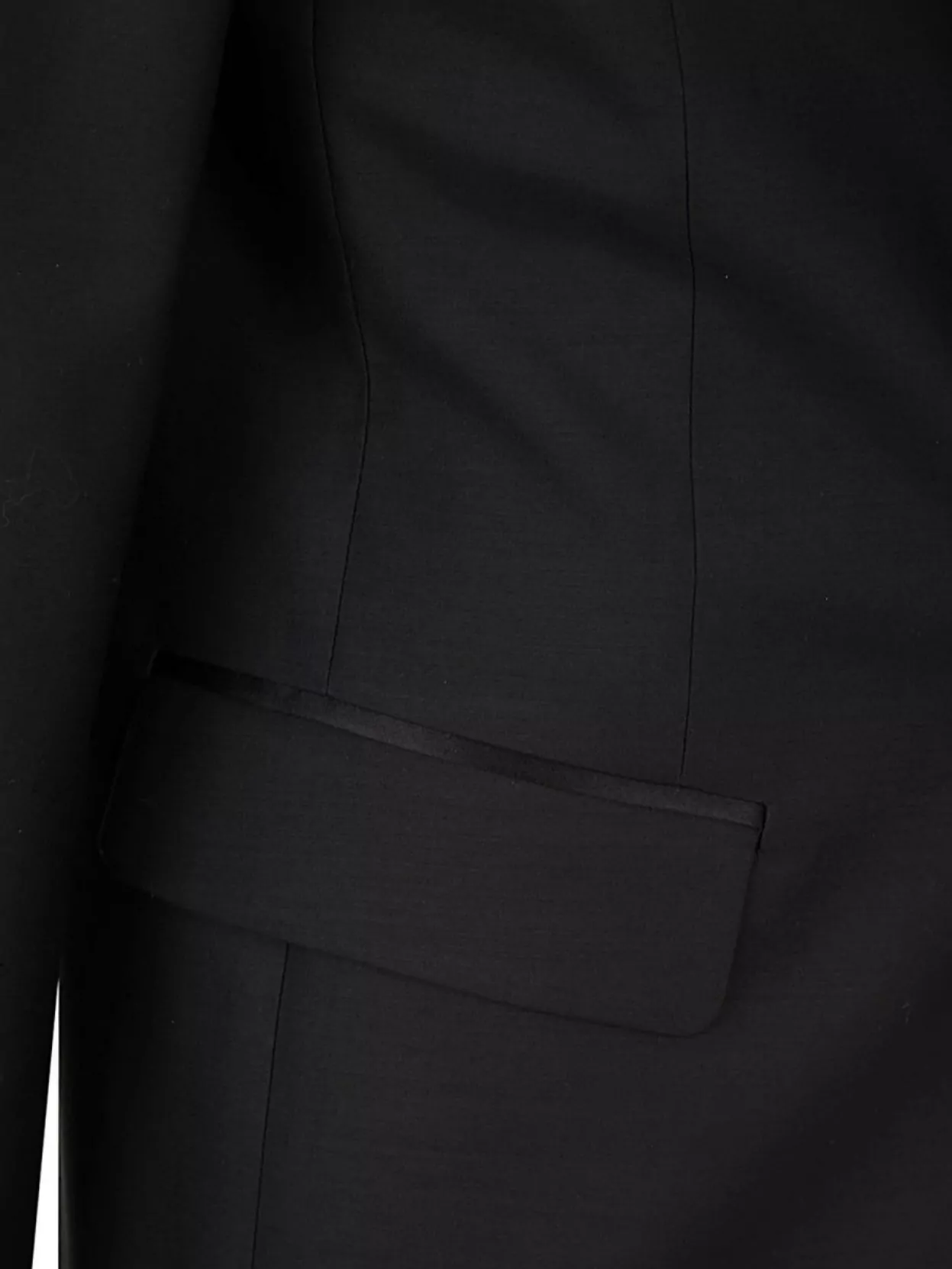 Dsquared2 Tailored Suit Featuring Satin Trim
