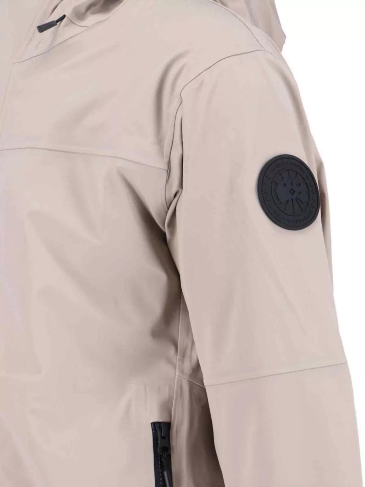 Canada Goose Versatile Hooded Jacket Featuring Functional Elements