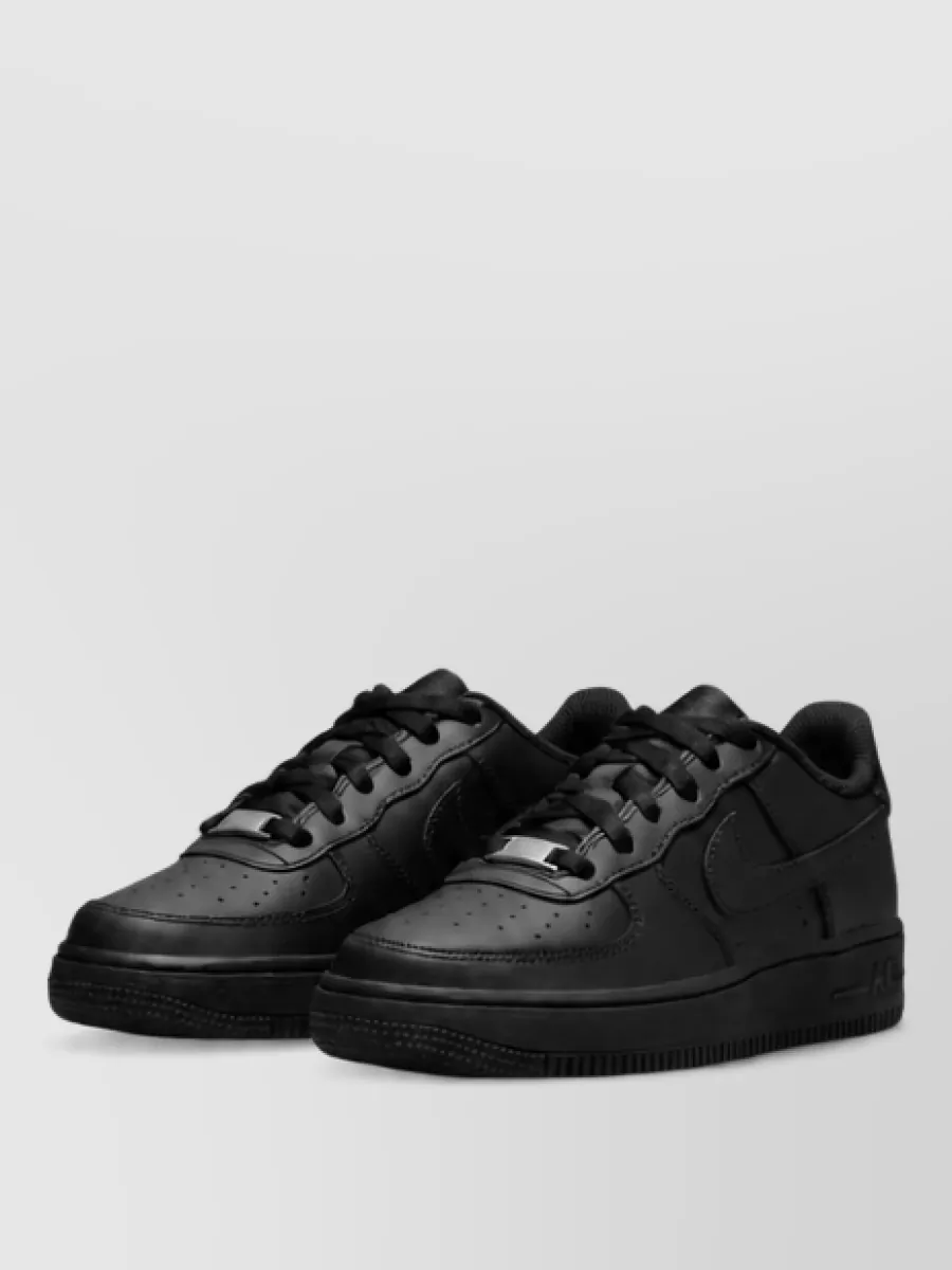 Nike leather low top sneakers