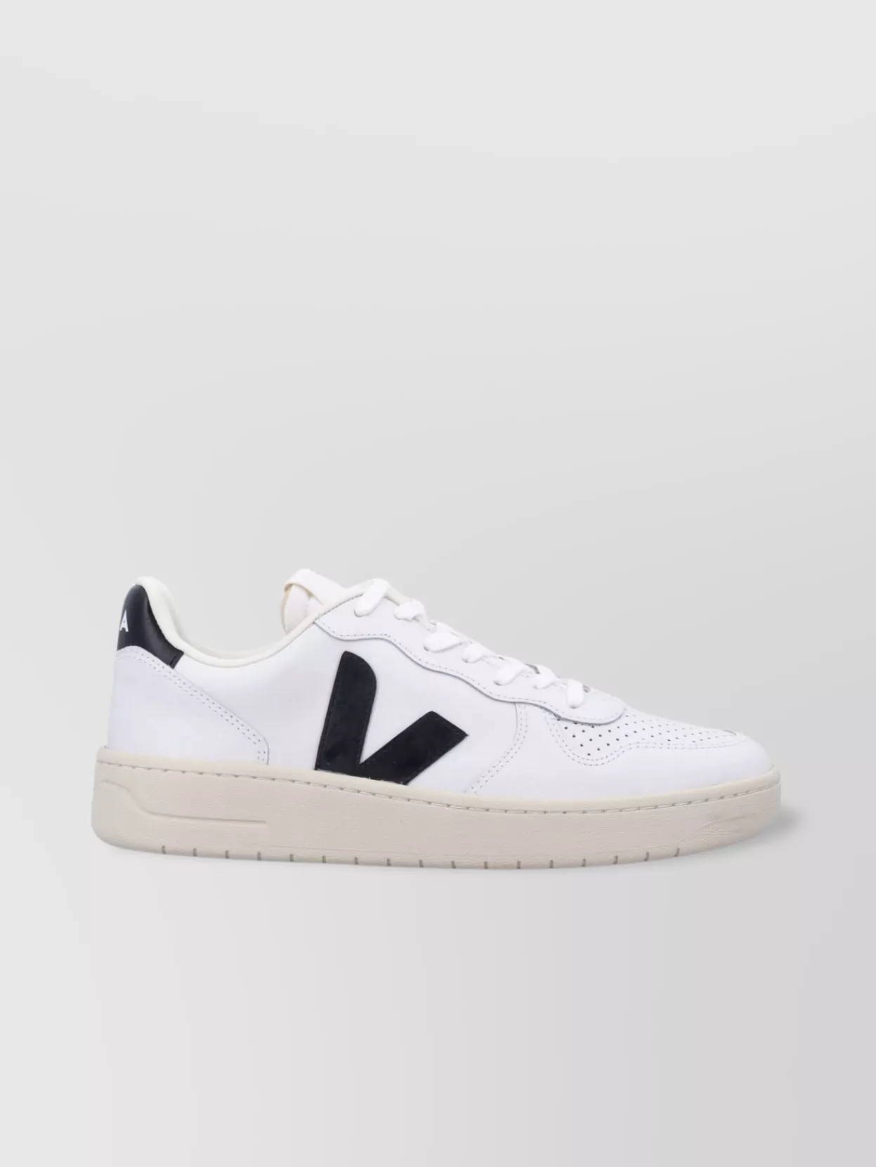 Veja Leather Sneakers Logo Print