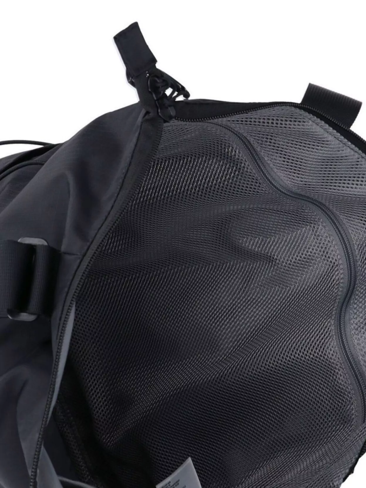 The North Face Versatile Tote Bag Featuring Drawstring Design