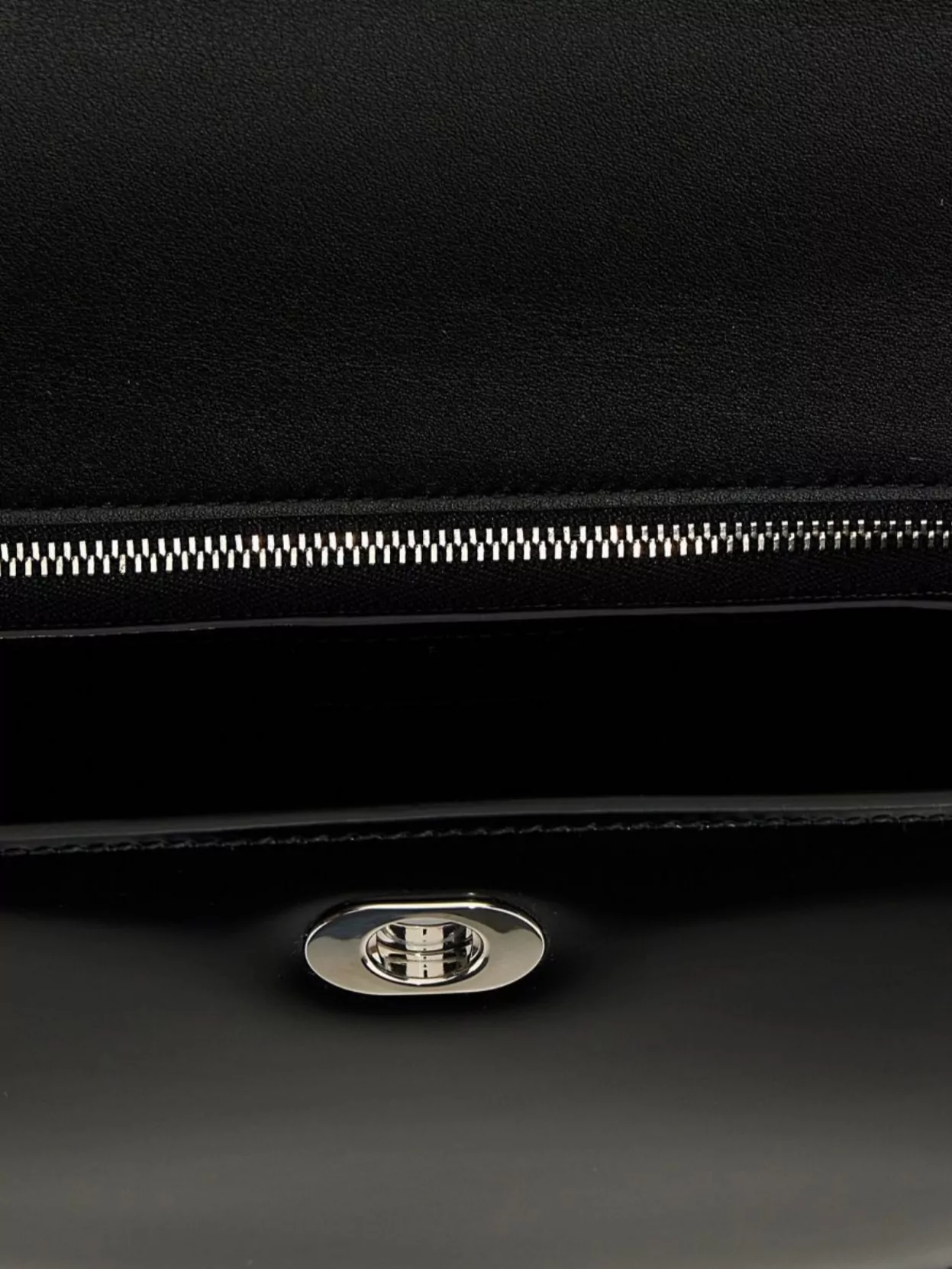 Gucci Purse Crescent-Shaped Top Handle