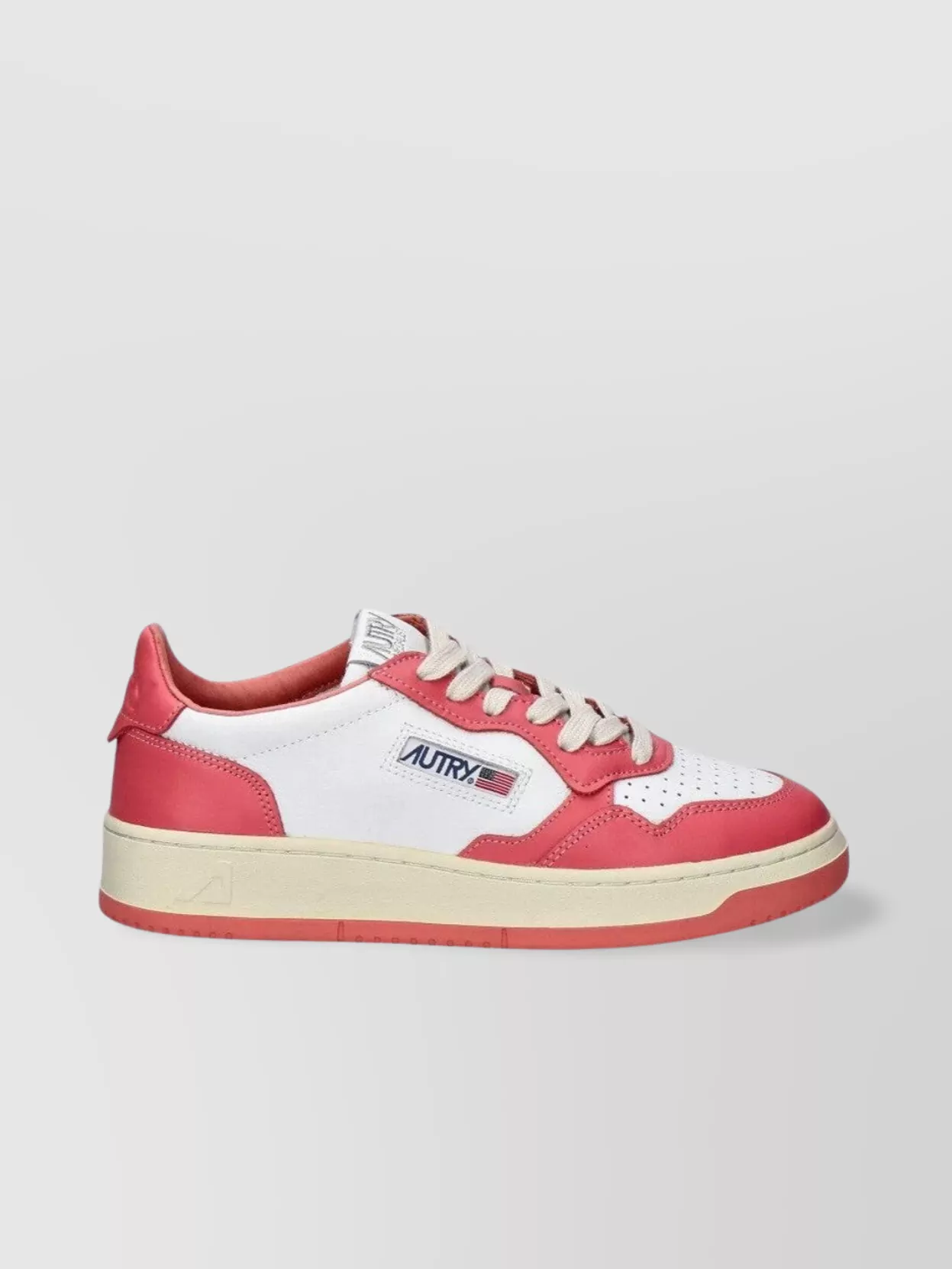 Autry Low Top Medalist Sneakers