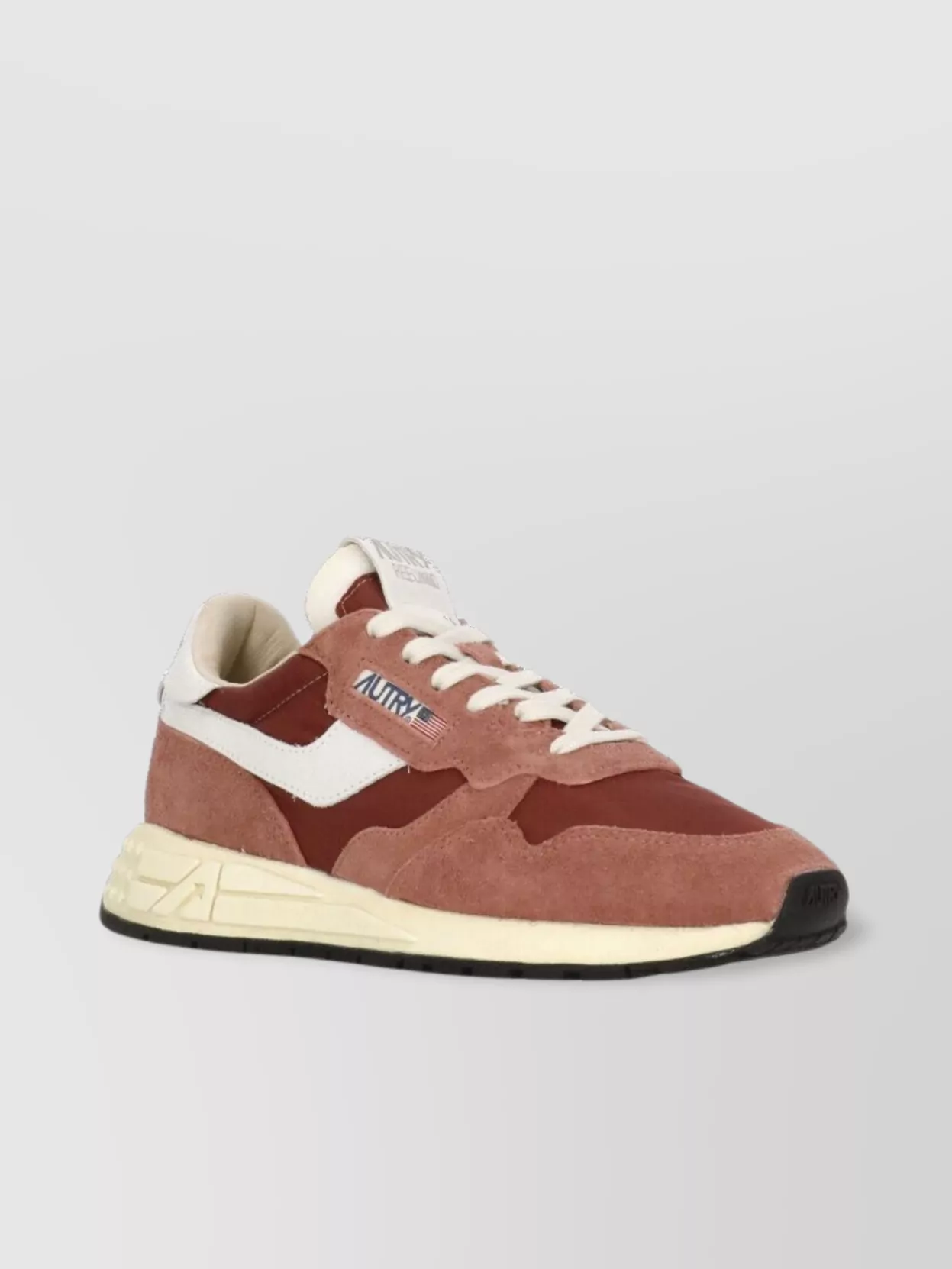 Autry Low Top Sneakers Contrasting Inserts In Pink