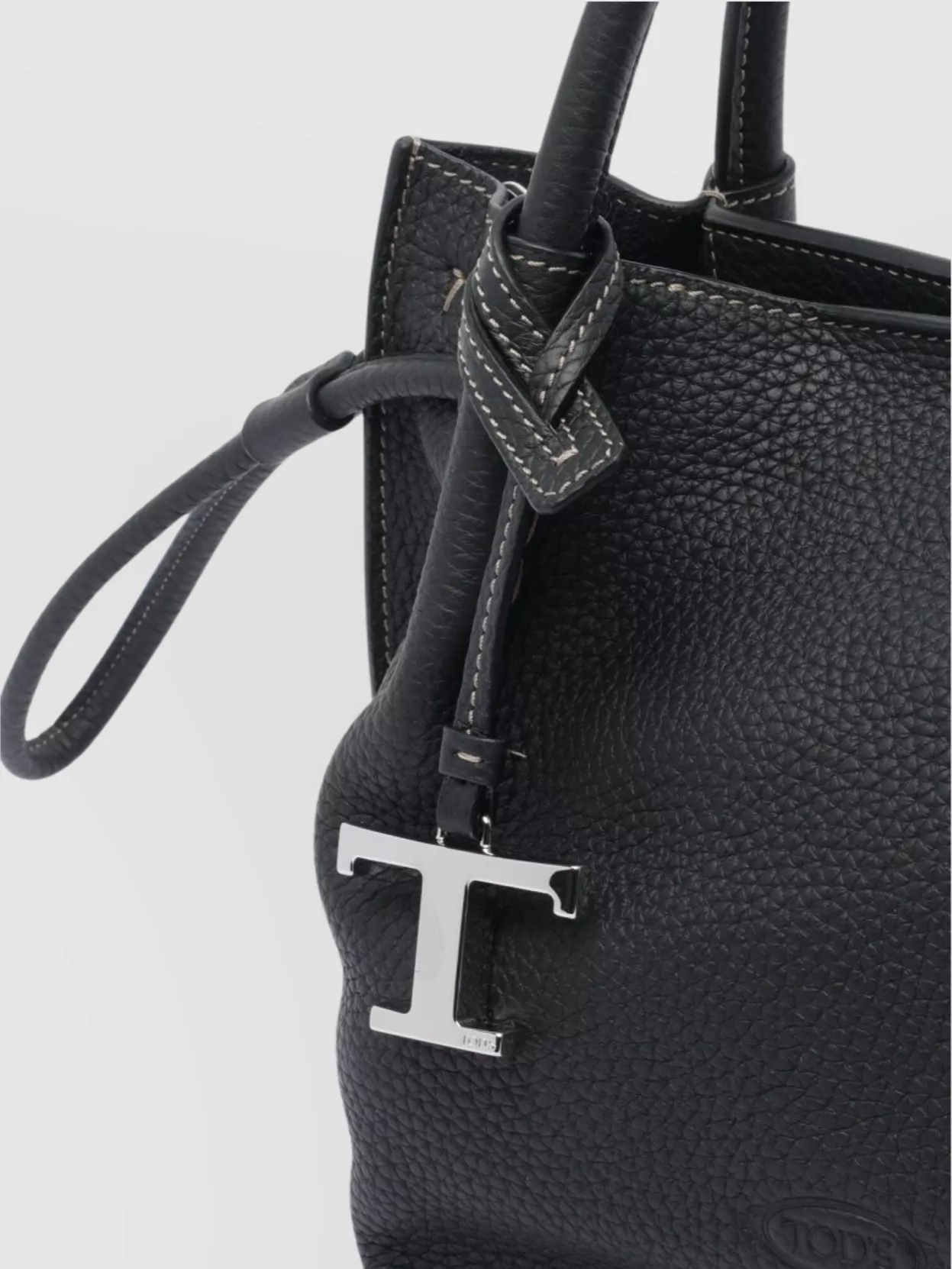 Tod's Small Leather Bucket Bag With Stitch Detailing