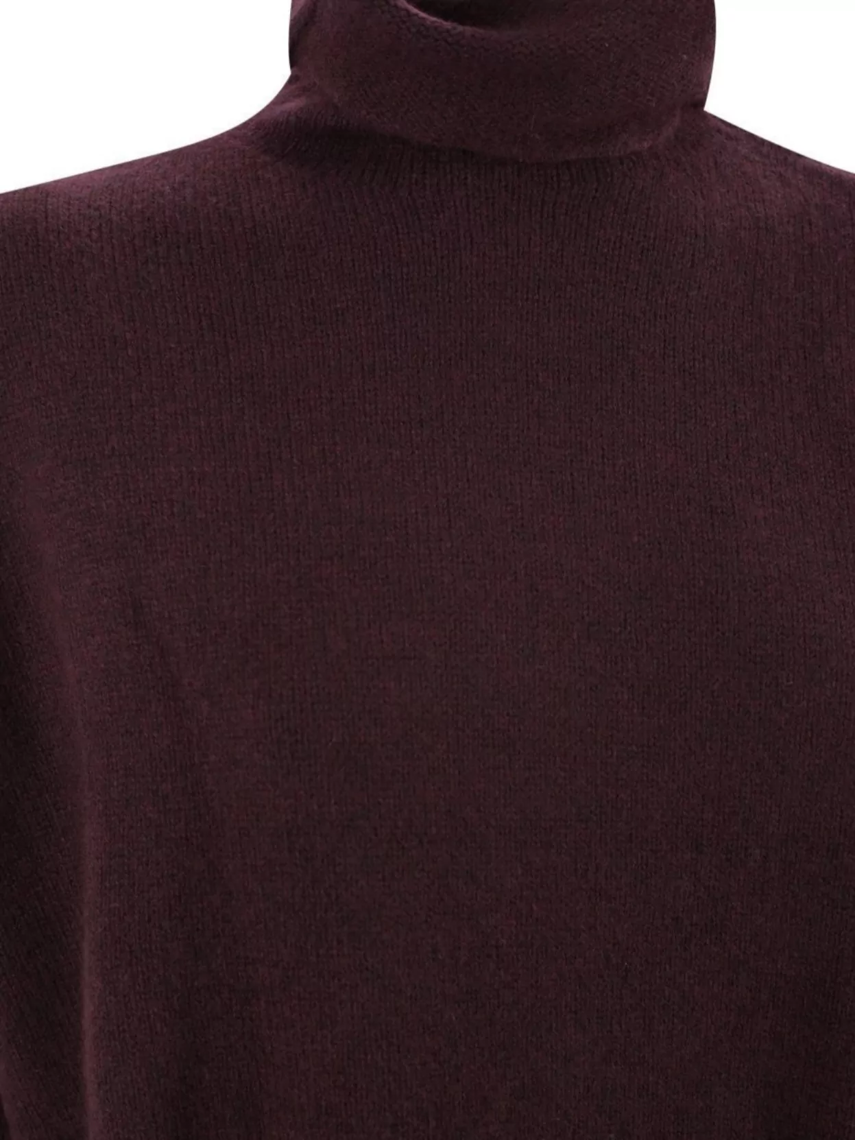 Kujten Cozy Cashmere Turtleneck Sweater