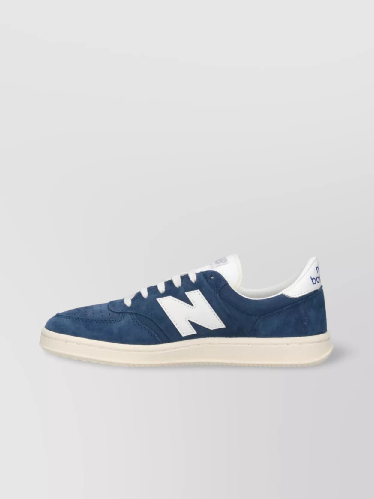 New Balance Low Top Suede Sneakers With Rubber Sole