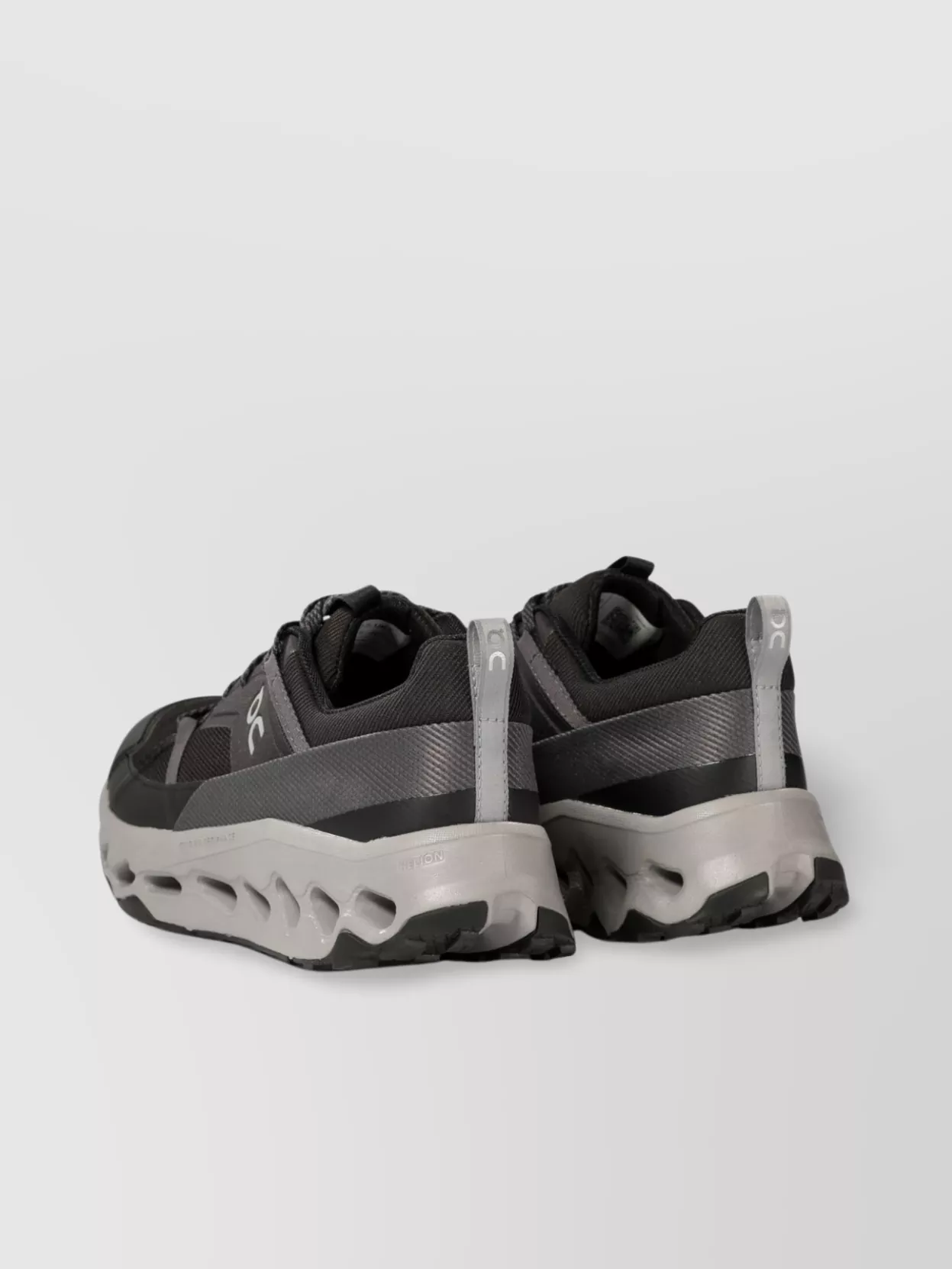 On Running Mesh Upper Sneakers Pull Tab Rubber Sole