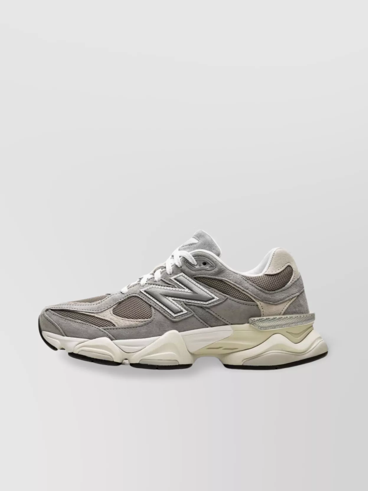 New Balance Suede Low Top Sneakers With Chunky Sole
