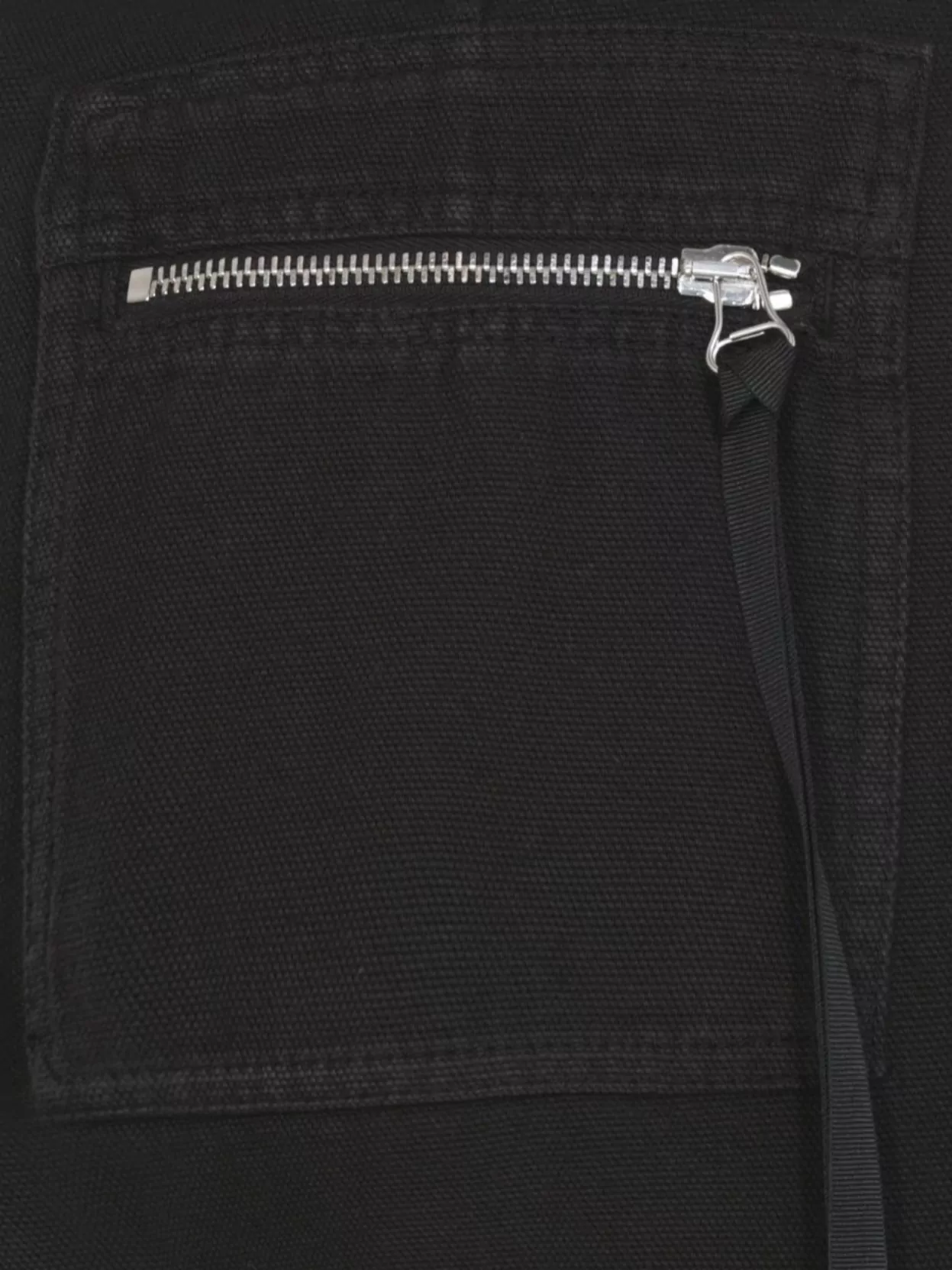 Pinko Bermuda Shorts Pleated Front In Black