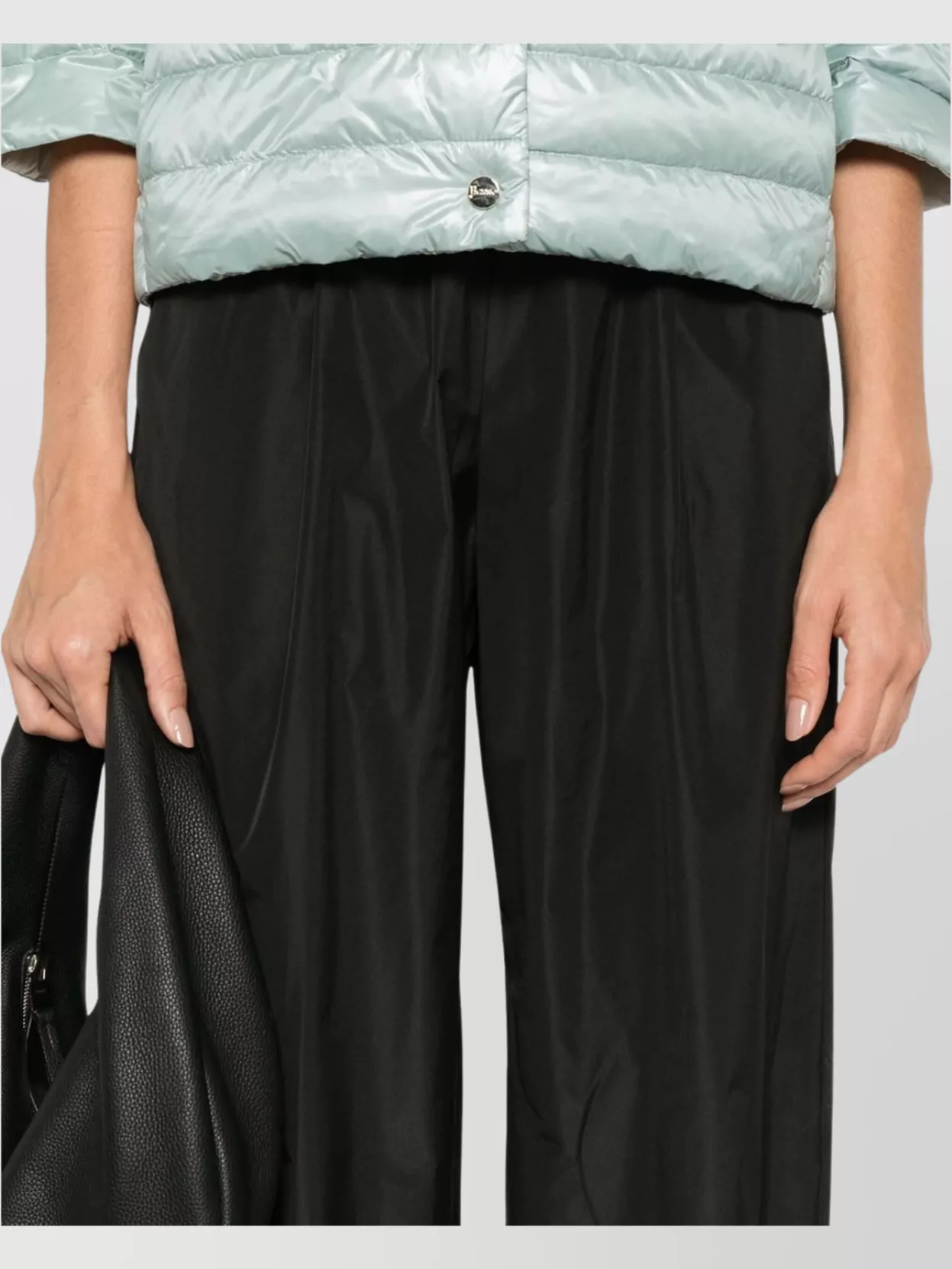 Herno Cropped Trousers Side Pockets