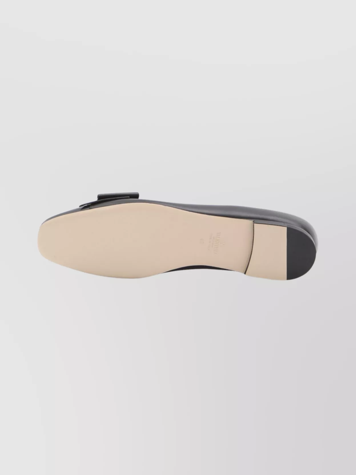 Valentino Garavani Ballerina Flats With Round Toe And Bow