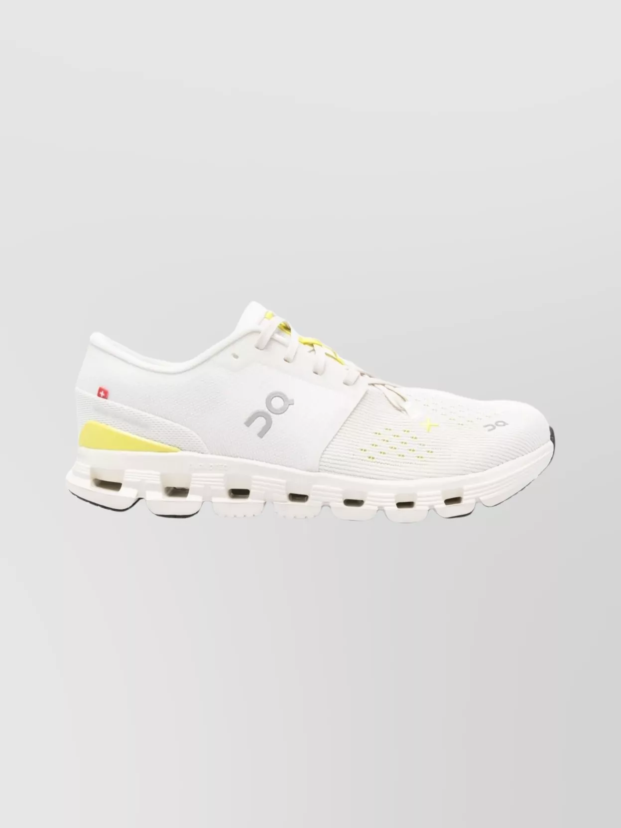 On Round Toe Low Top Sneakers With Pull Tab