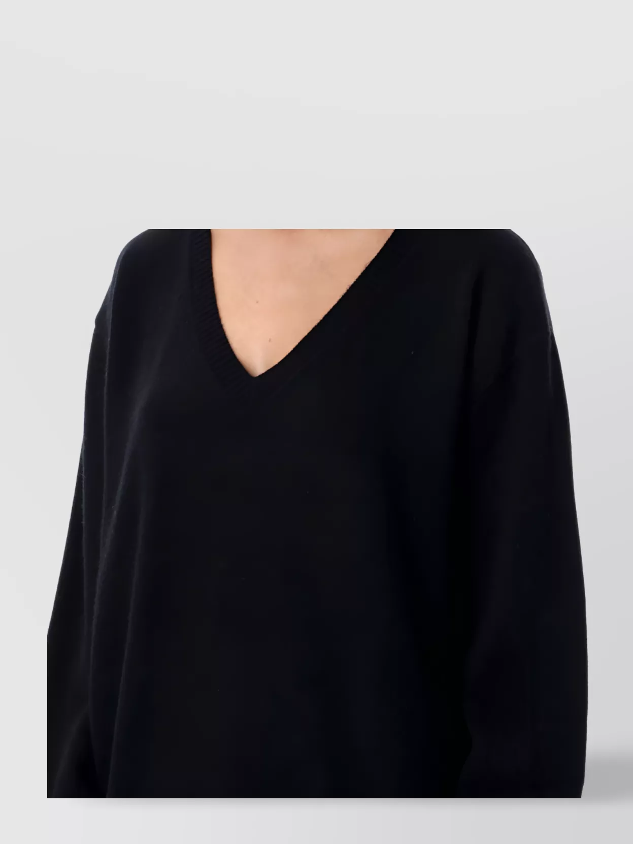Rhea Costa Long Sleeve V Neck Knitwear Top