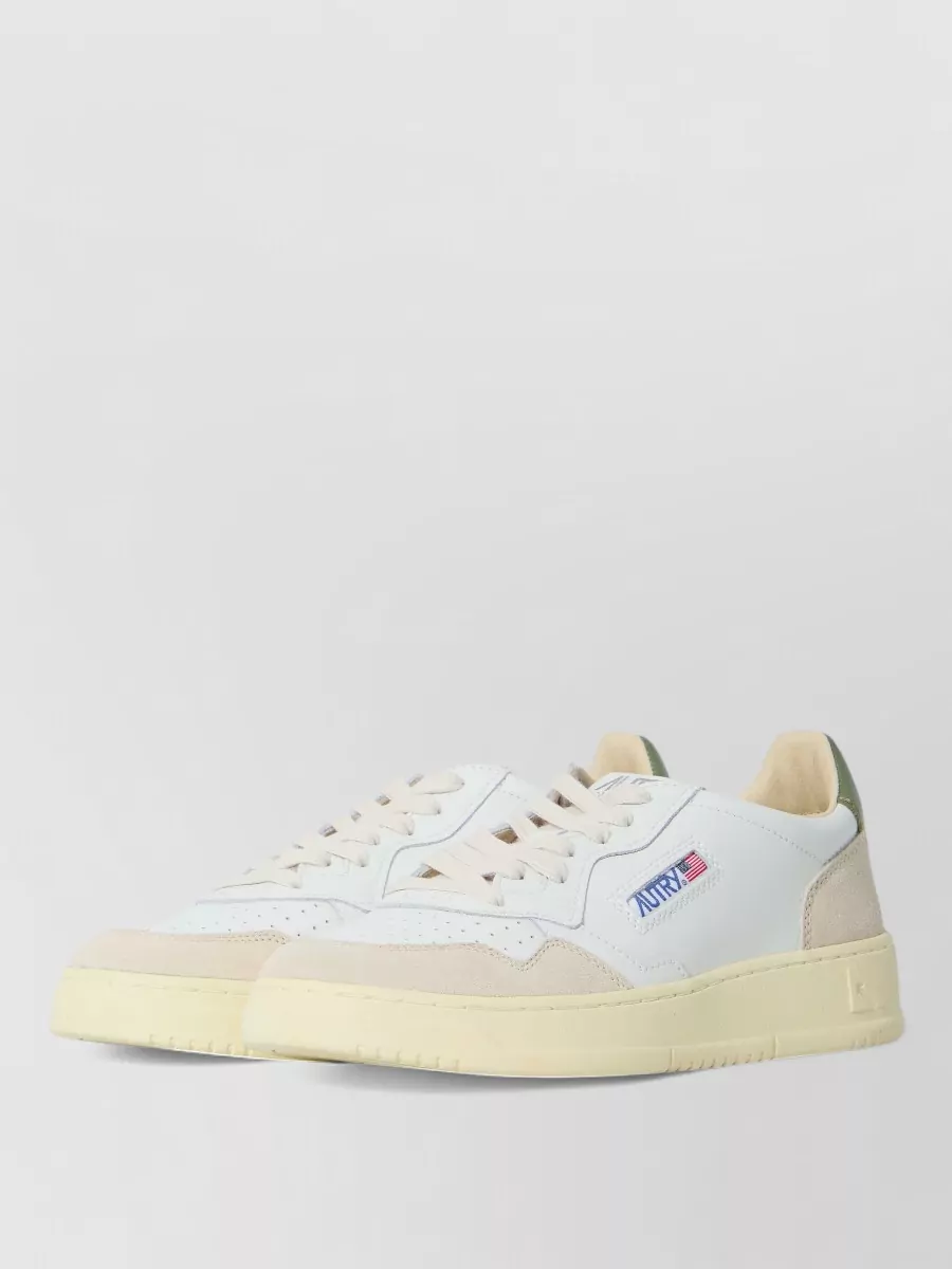 Autry leather medalist low-top sneakers