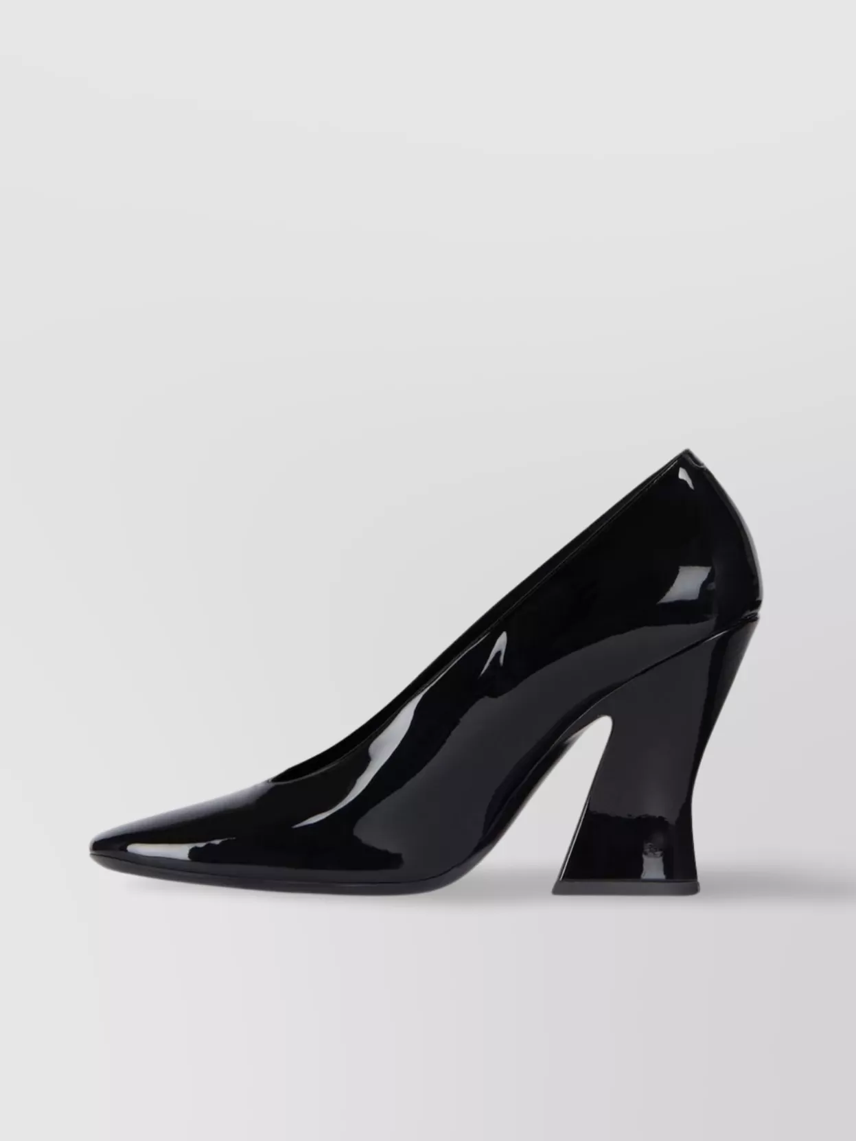 Givenchy Sculpted Heel Round Toe Pump