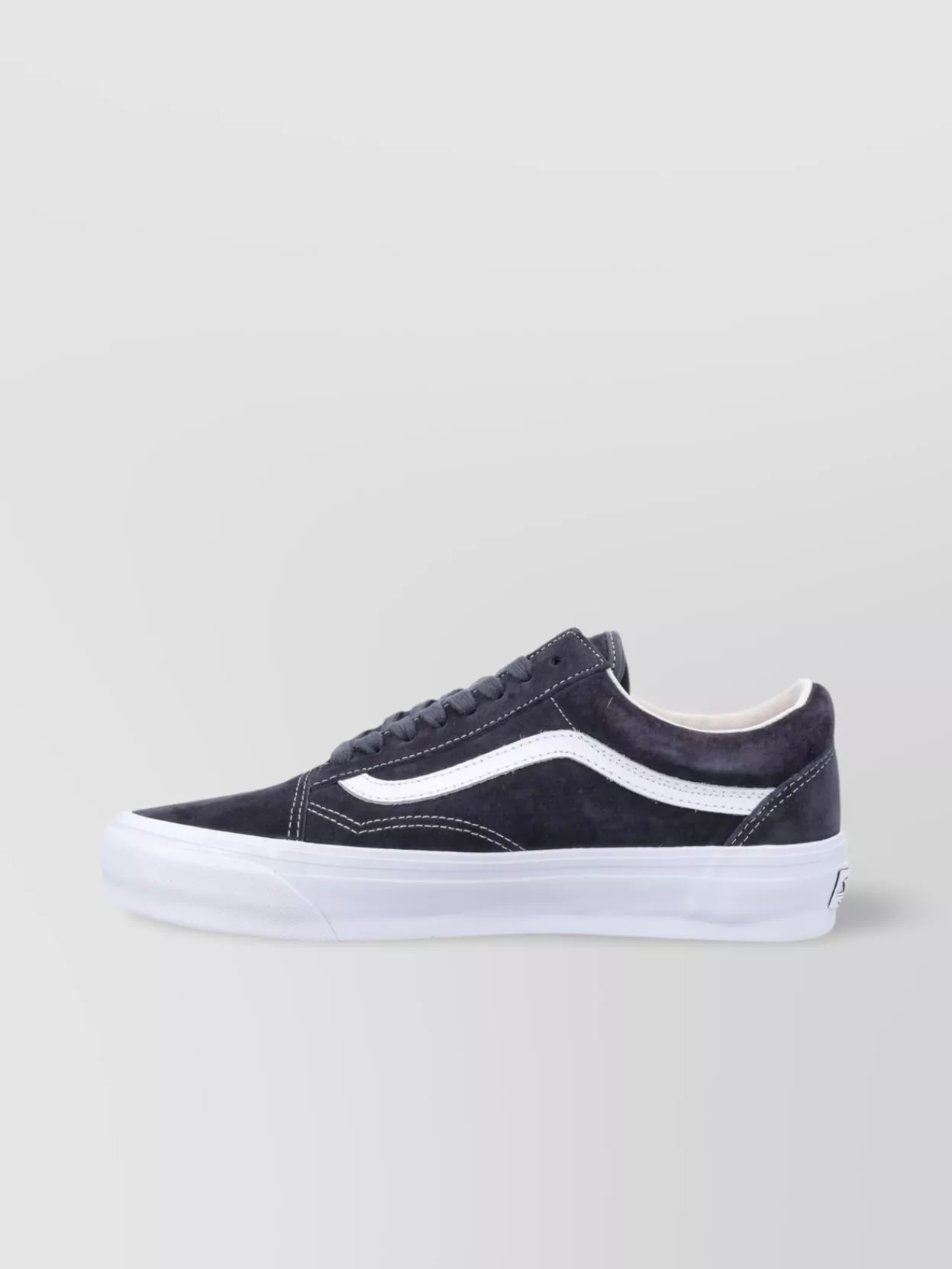 Vans Suede Low-Top Sneakers Glossy Sidewall