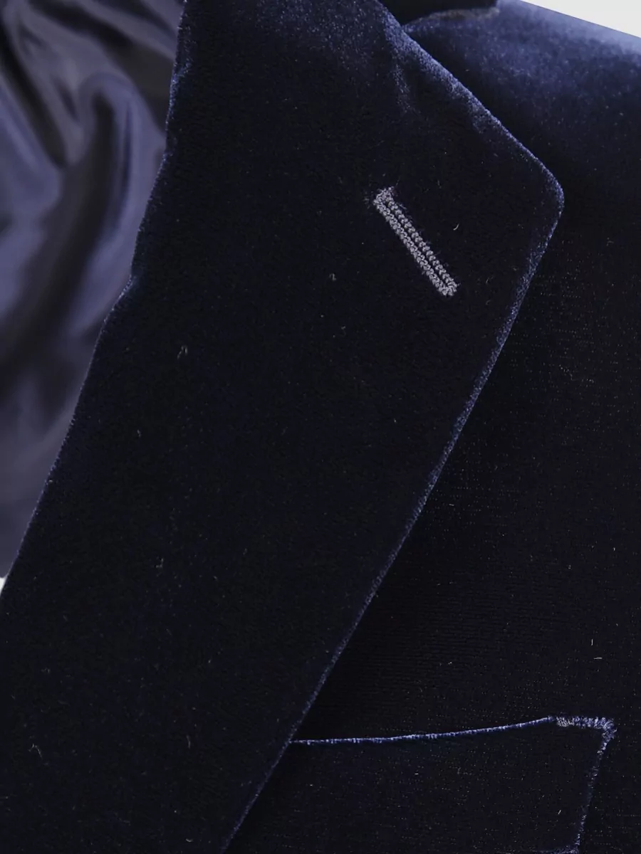 Giorgio Armani Velvet Single-Breasted Blazer