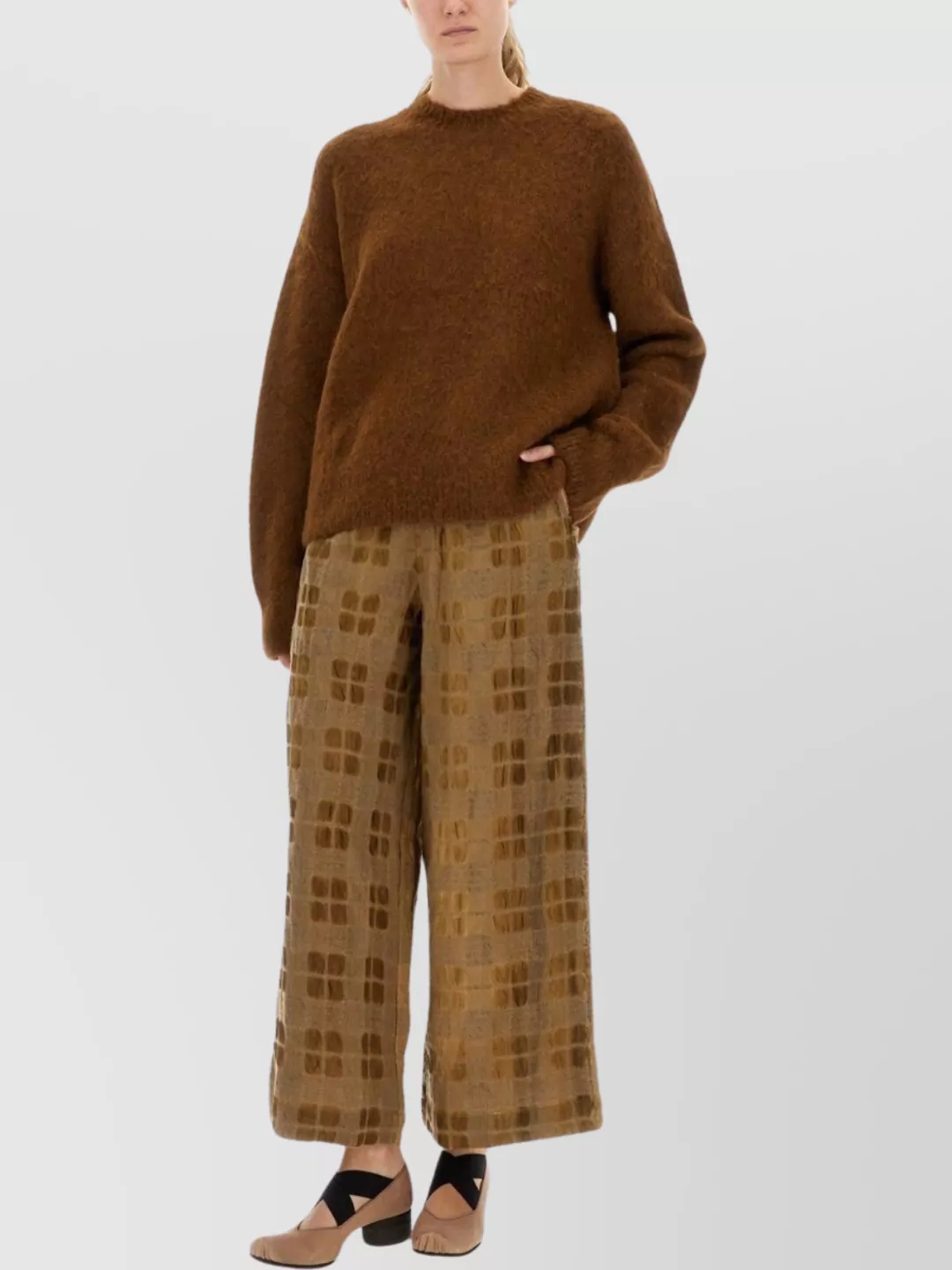 Uma Wang Fuzzy Texture Wool Blend Sweater With Crew Neckline In Brown
